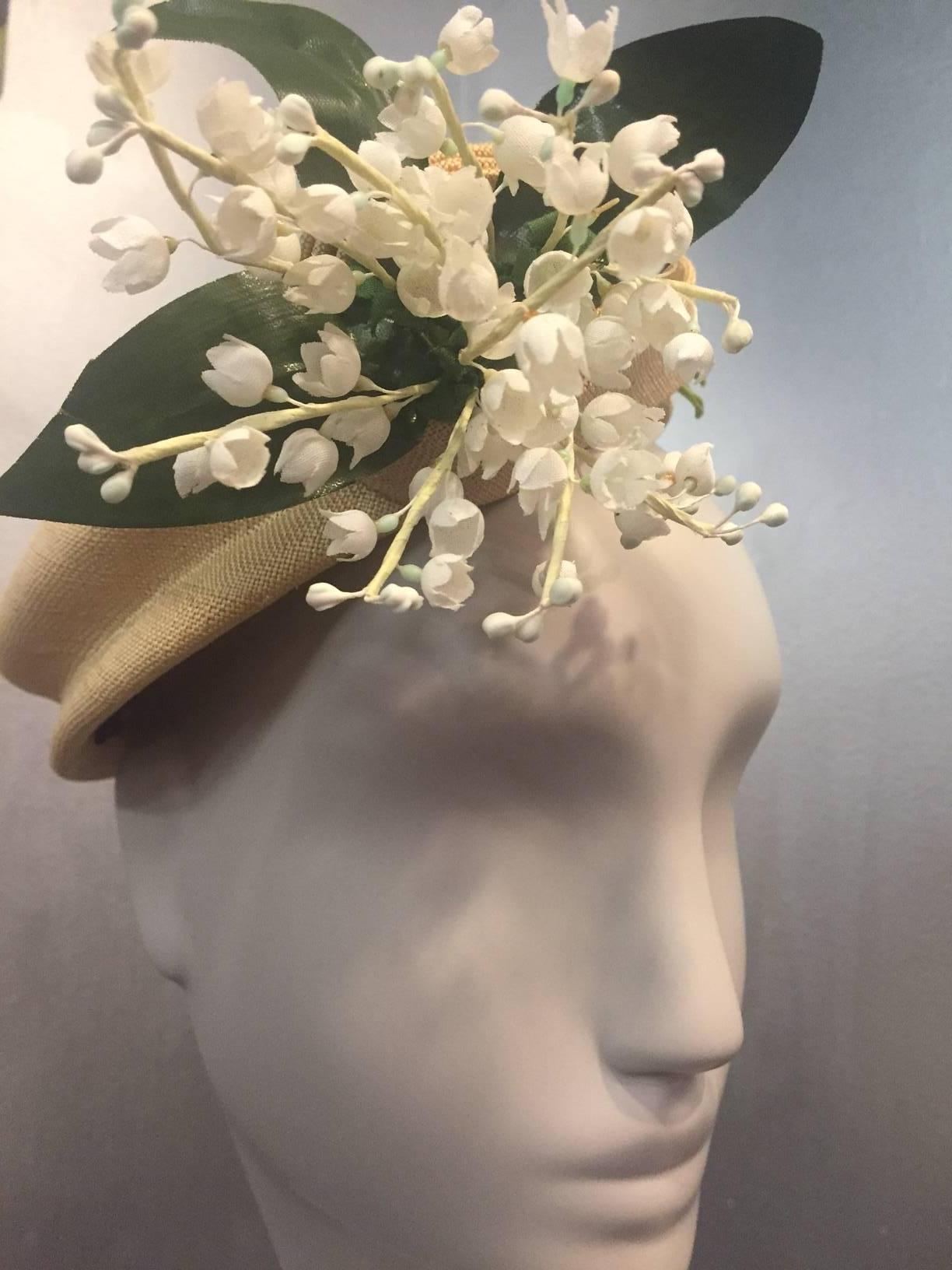 1950s Emme - New York Straw Hat with Lily Of the Valley  In Excellent Condition In Gresham, OR