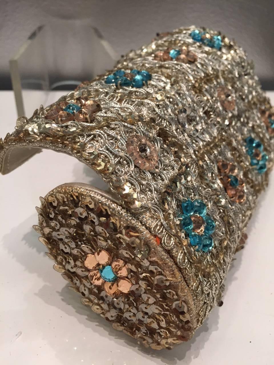 1950s Koret Silver Lamé Braid Sequin and Rhinestone Barrel Clutch In Excellent Condition For Sale In Gresham, OR