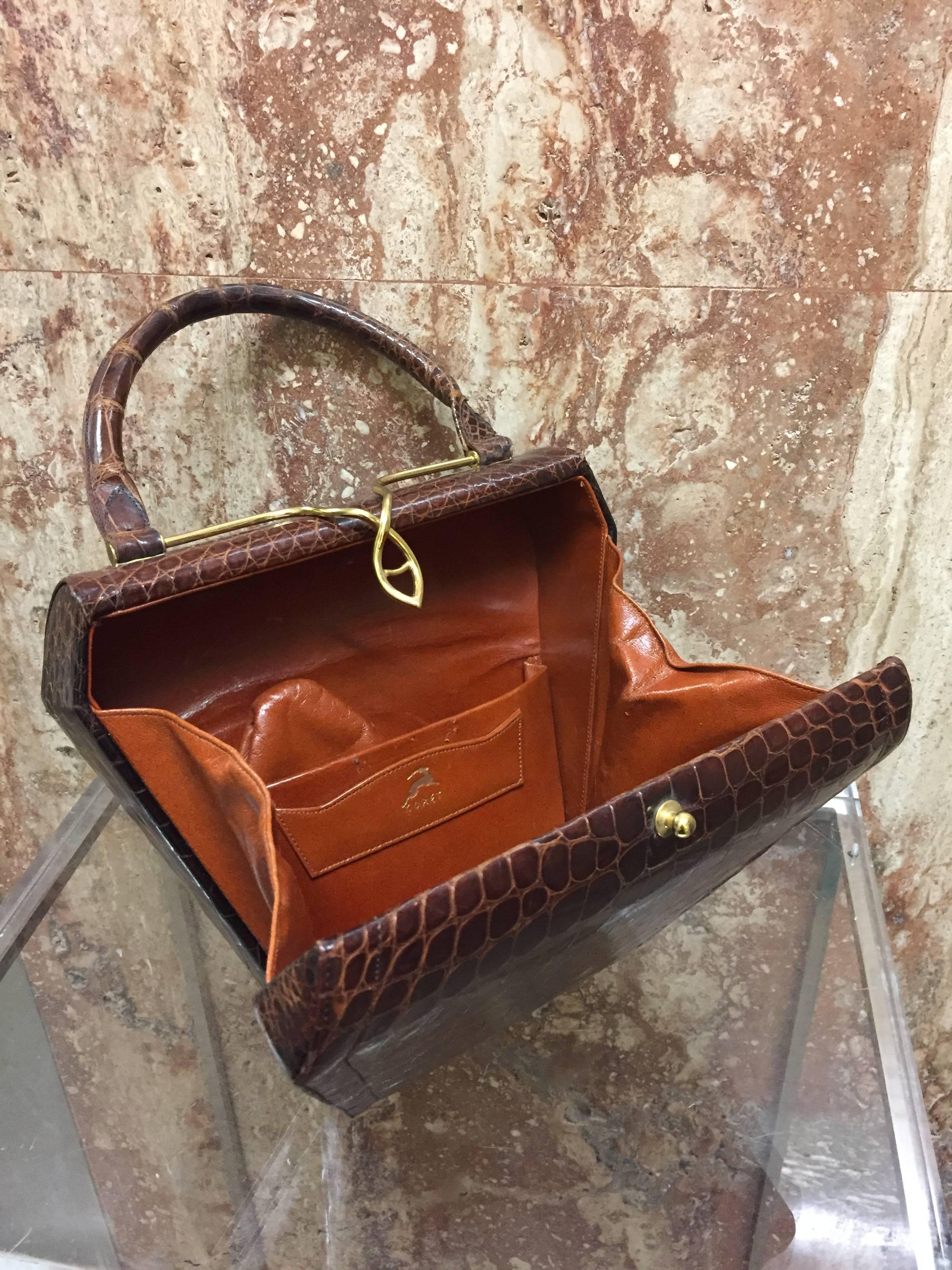 1950s Koret Brown Alligator Structured Handbag w Gold-Tone Clasp 1