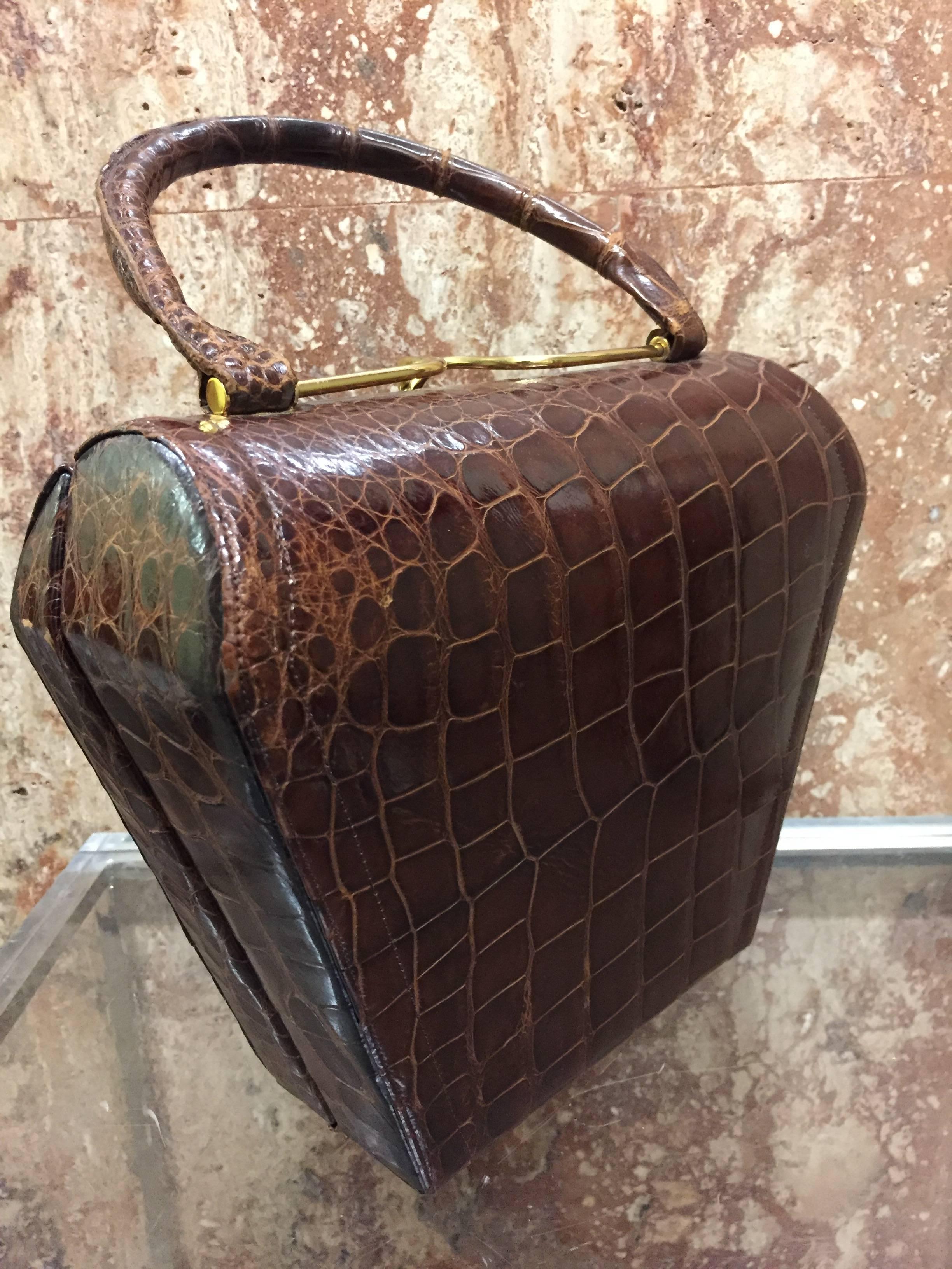 Women's 1950s Koret Brown Alligator Structured Handbag w Gold-Tone Clasp