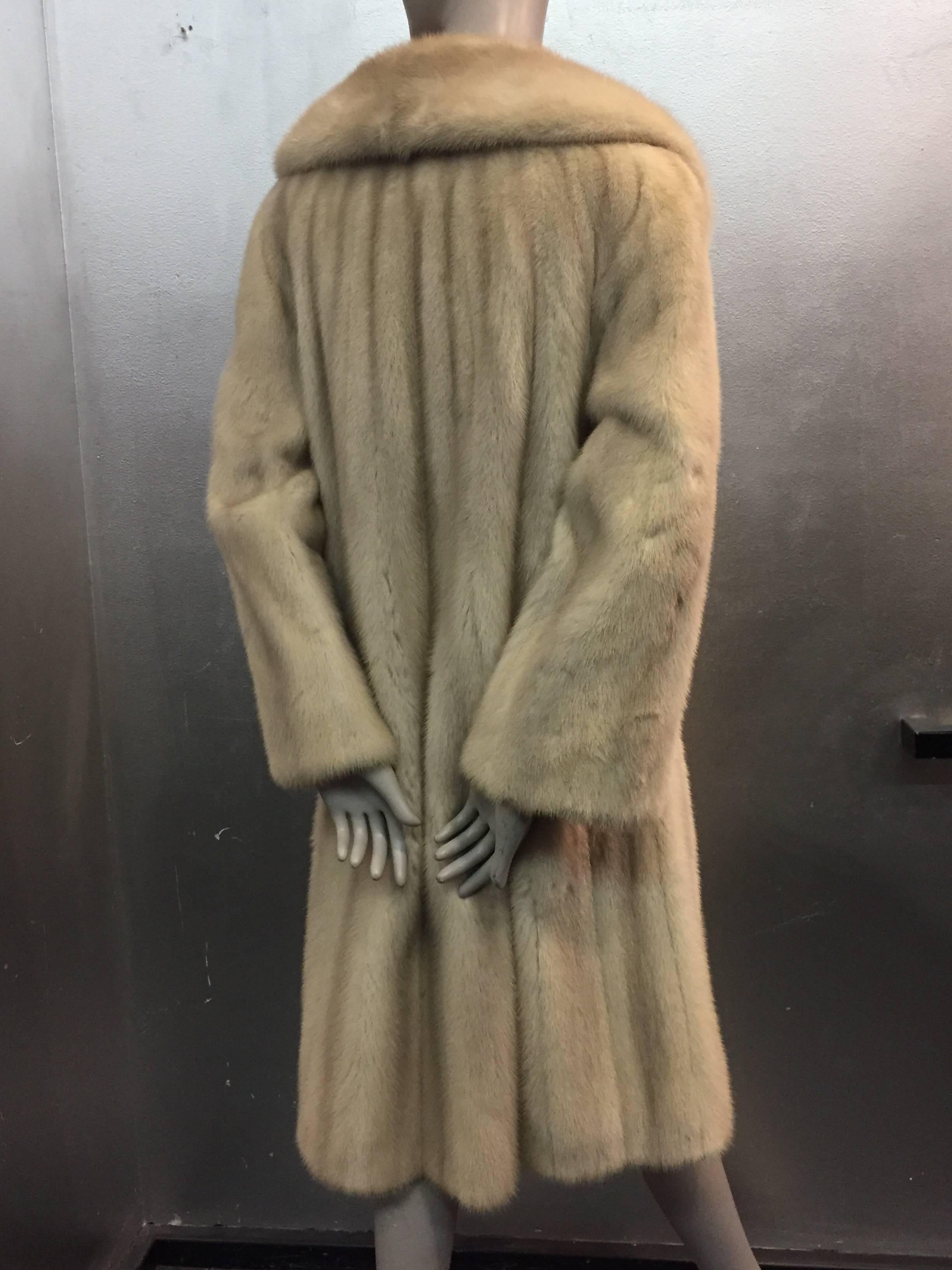 1970's Tourmaline Mink Coat W/ Self Belt Detail In Excellent Condition In Gresham, OR