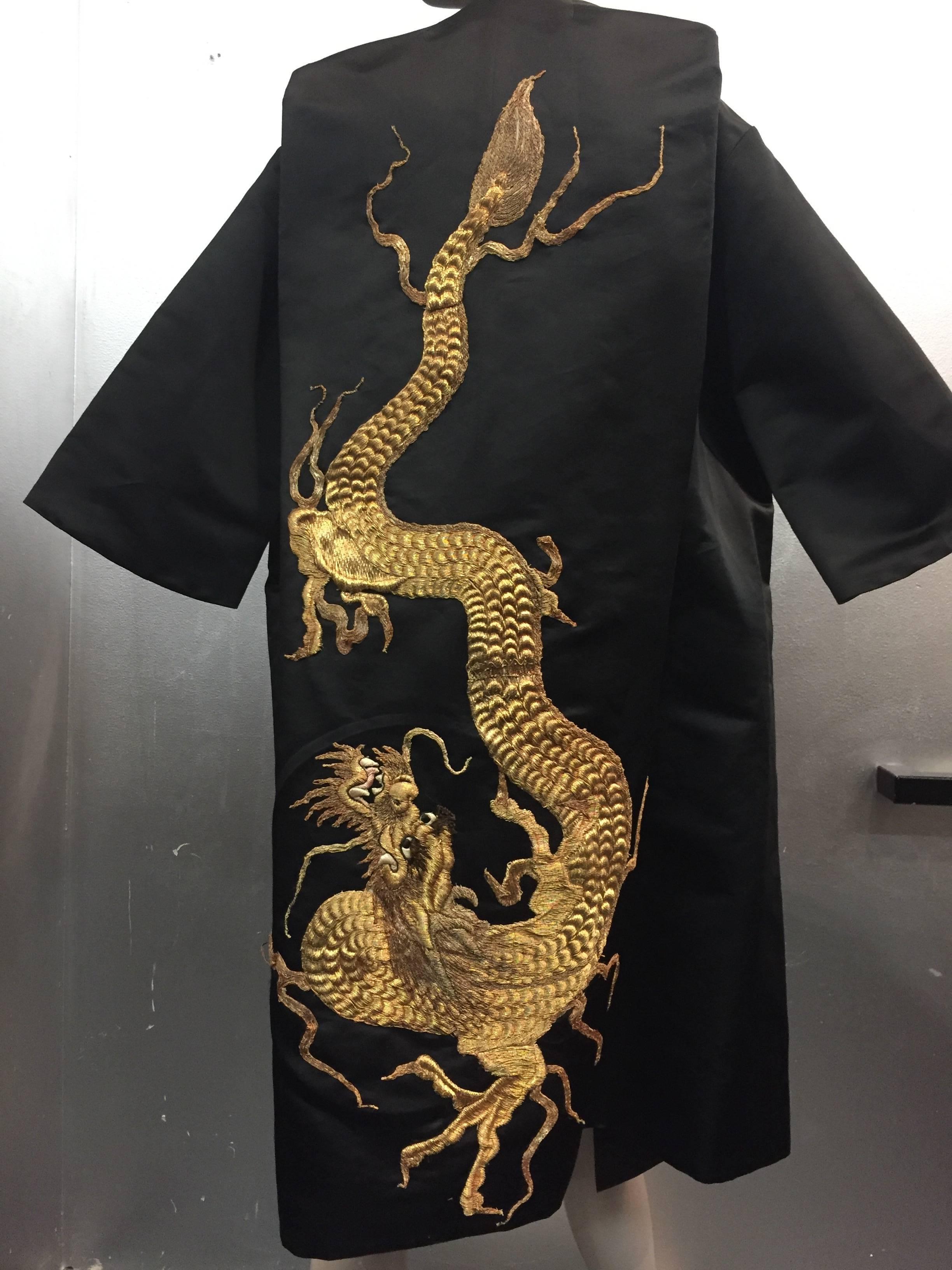 1950s Black Silk Satin Evening Coat w Stunning Antique Gold Chinese Dragon In Excellent Condition In Gresham, OR