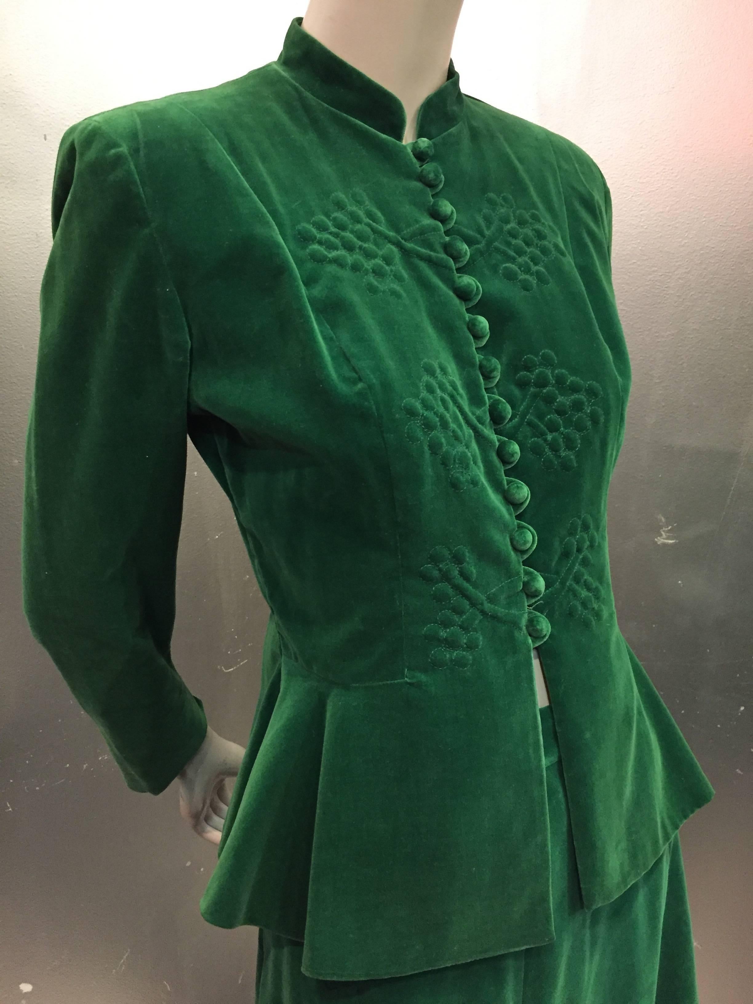 1940s Emerald Green Velvet Peplum Suit with Floral Trapunto Work and Flair 1