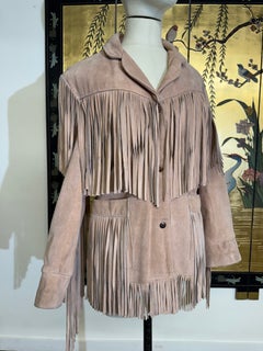 Giacca lunga in camoscio rosa pallido stile western con frange di Vakko, anni '80