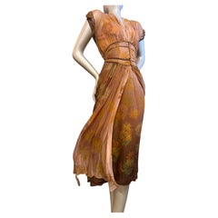 Robe en mousseline de soie des années 1940, à imprimé floral abstrait aux couleurs de l'automne, signée Kay Spreckles