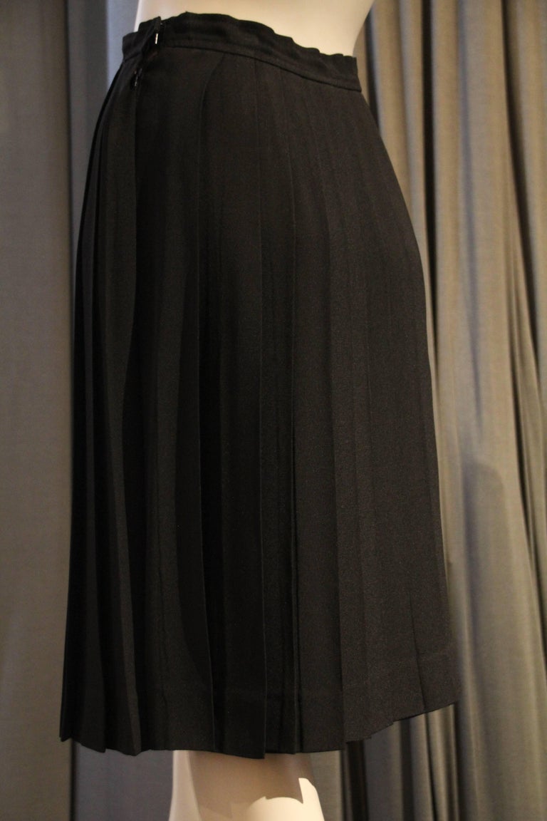 1990s Saint Laurent Black Rayon Crepe Pleated Knee-Length Skirt For Sale 1