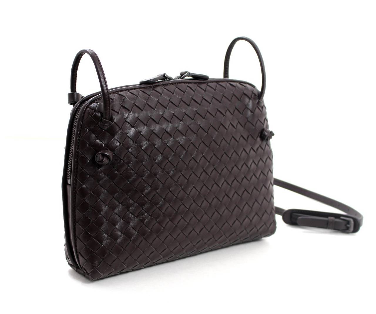 Bottega Veneta Ebano Woven Leather Small Crossbody Bag In New Condition In New York City & Hamptons, NY