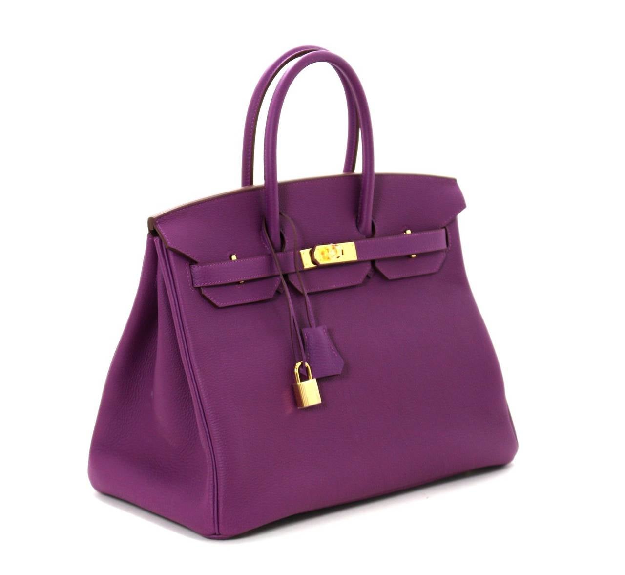 Hermès Birkin in Anemone Purple Togo with Gold Hardware 35 cm In New Condition In New York City & Hamptons, NY