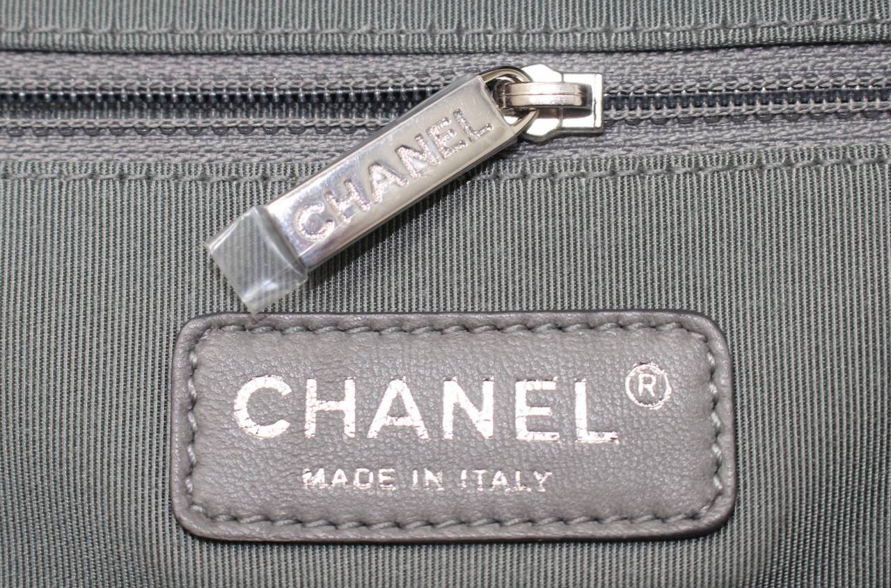 Chanel Ultra Stitch Medium Shopper in Black Leather with Silver HW 5