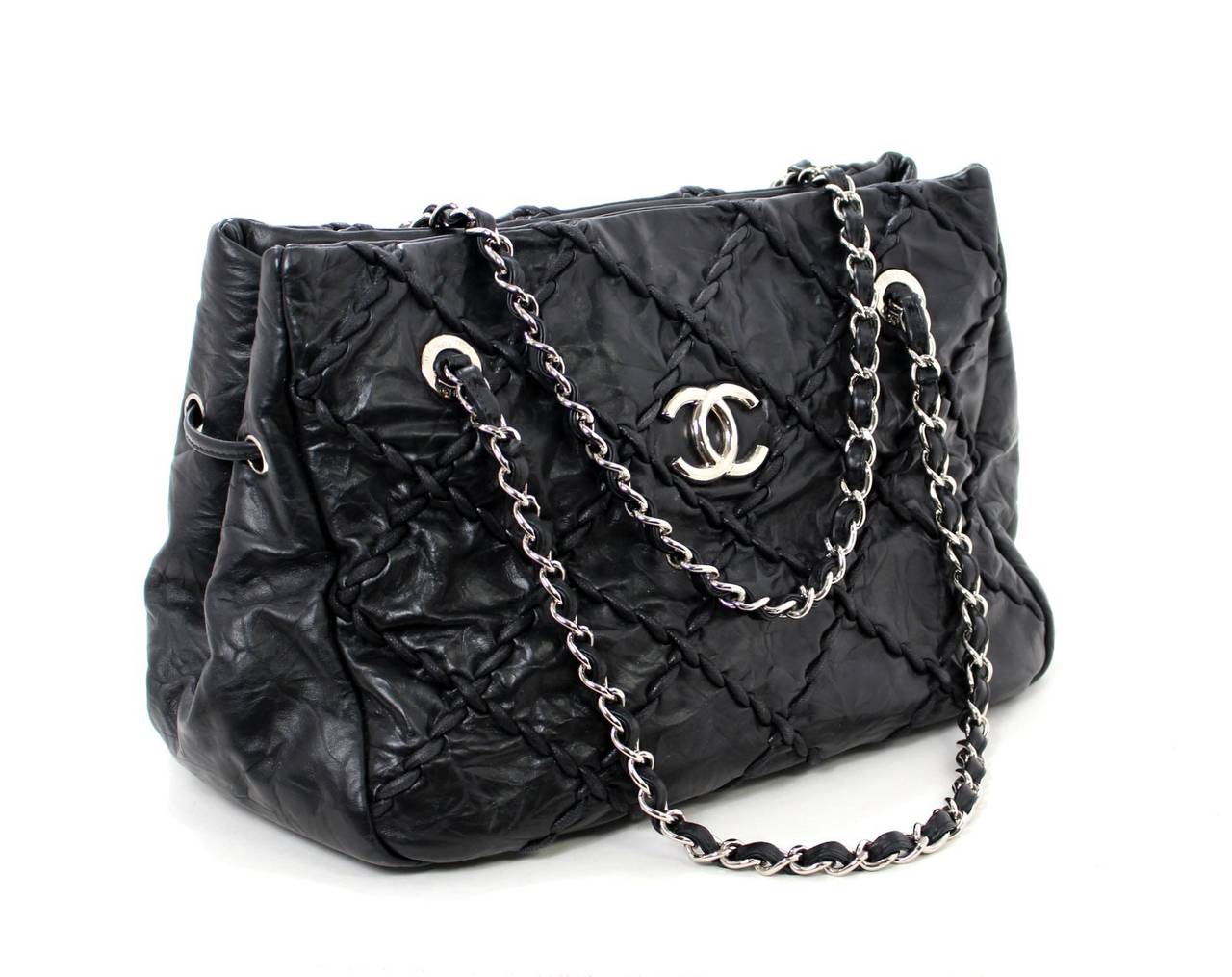 Chanel Ultra Stitch Medium Shopper in Black Leather with Silver HW In Excellent Condition In New York City & Hamptons, NY