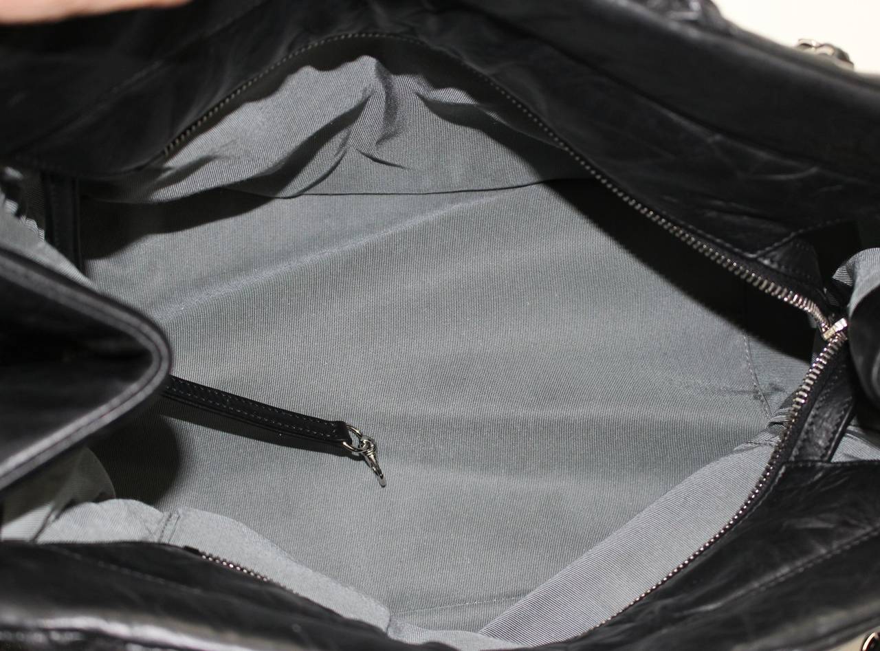Chanel Ultra Stitch Medium Shopper in Black Leather with Silver HW 4