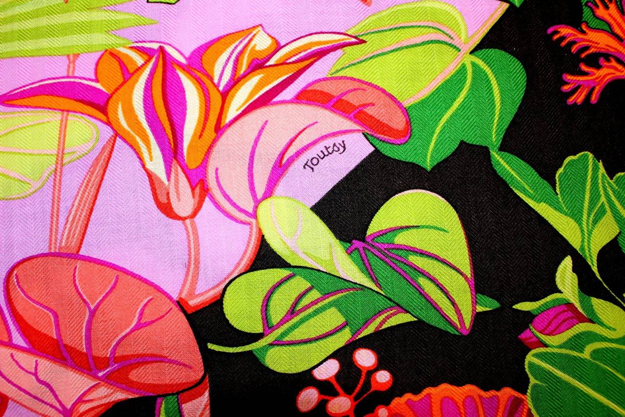 Hermes Flamingo Party Cashmere and Silk Shawl 140 cm GM size in PINK 4