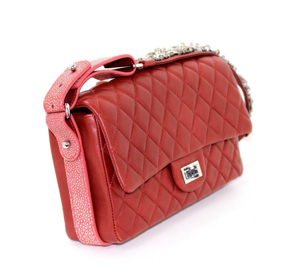 Chanel Red Leather Beaded Strap Crossbody Flap Bag In New Condition For Sale In New York City & Hamptons, NY