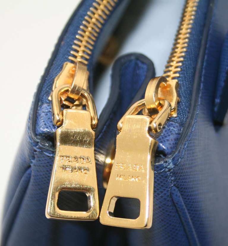 Prada Bluette Saffiano Lux Leather Executive Tote Large In New Condition In New York City & Hamptons, NY