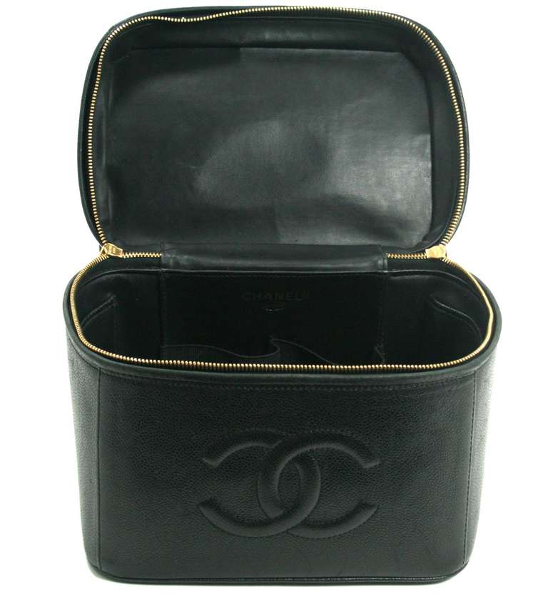 1990's Chanel Black Caviar VAnity Case with Strap 3