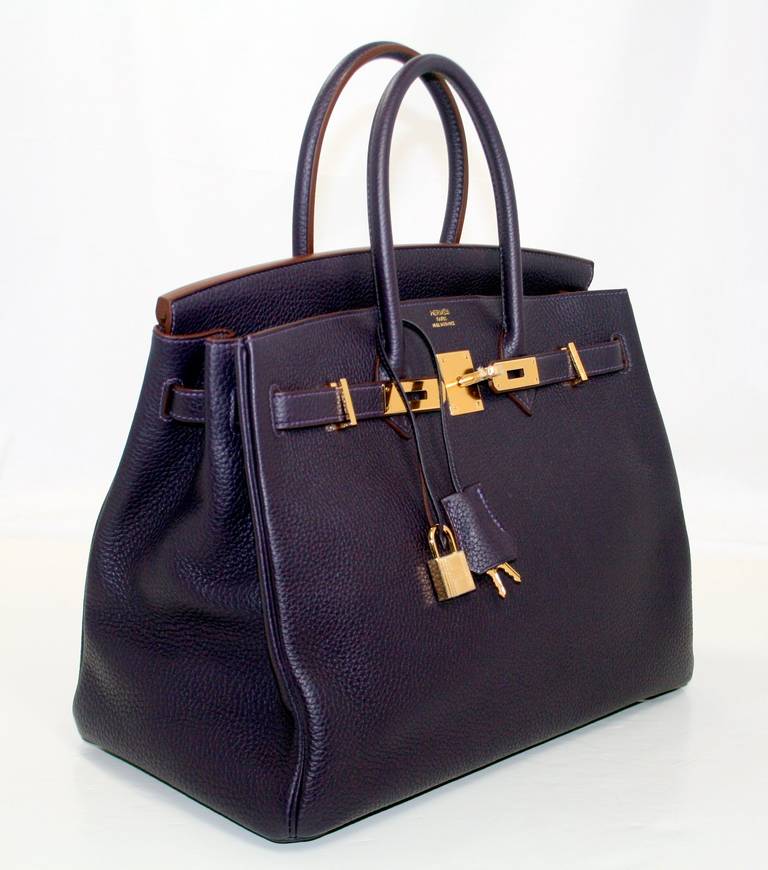 Hermès Raisin Clemence 35 cm Birkin Bag with Gold HW In New Condition In New York City & Hamptons, NY