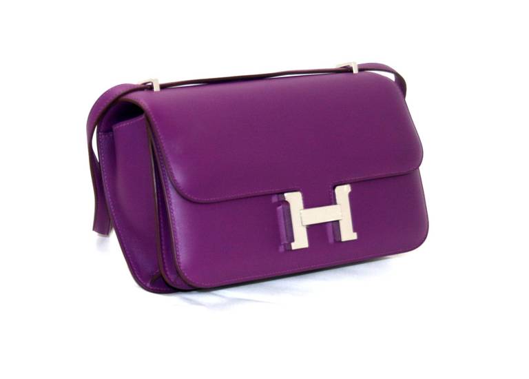 Hermès Ultra Violet Swift  Constance Elan with Palladium Hardware In New Condition In New York City & Hamptons, NY