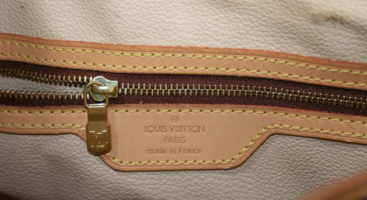 Louis Vuitton Petit Bucket Bag in Monogram Canvas 4