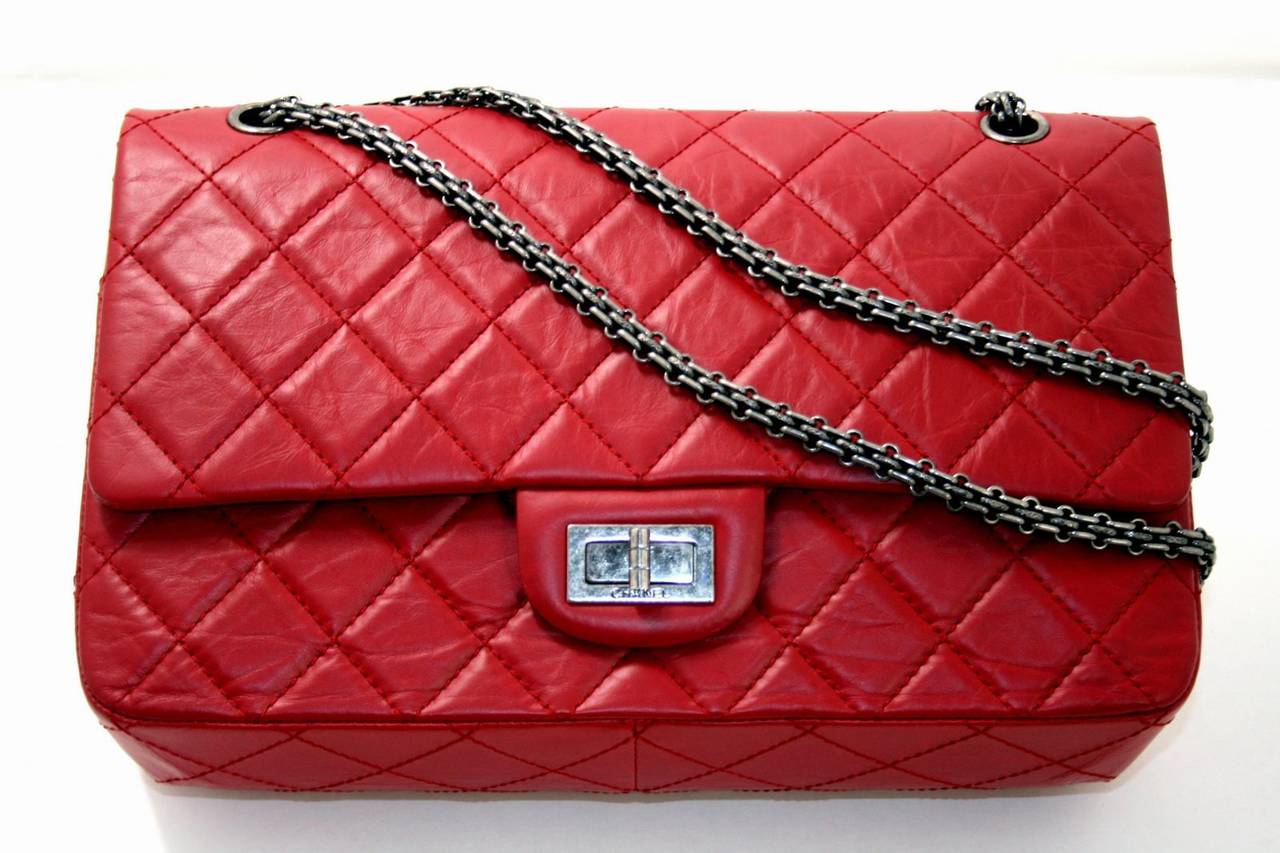 Chanel Red Leather 2.55 Reissue Double Flap Bag In New Condition In New York City & Hamptons, NY