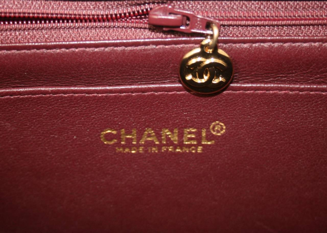 Chanel Black Lambskin Vintage Jumbo Classic with Gold Hardware 3
