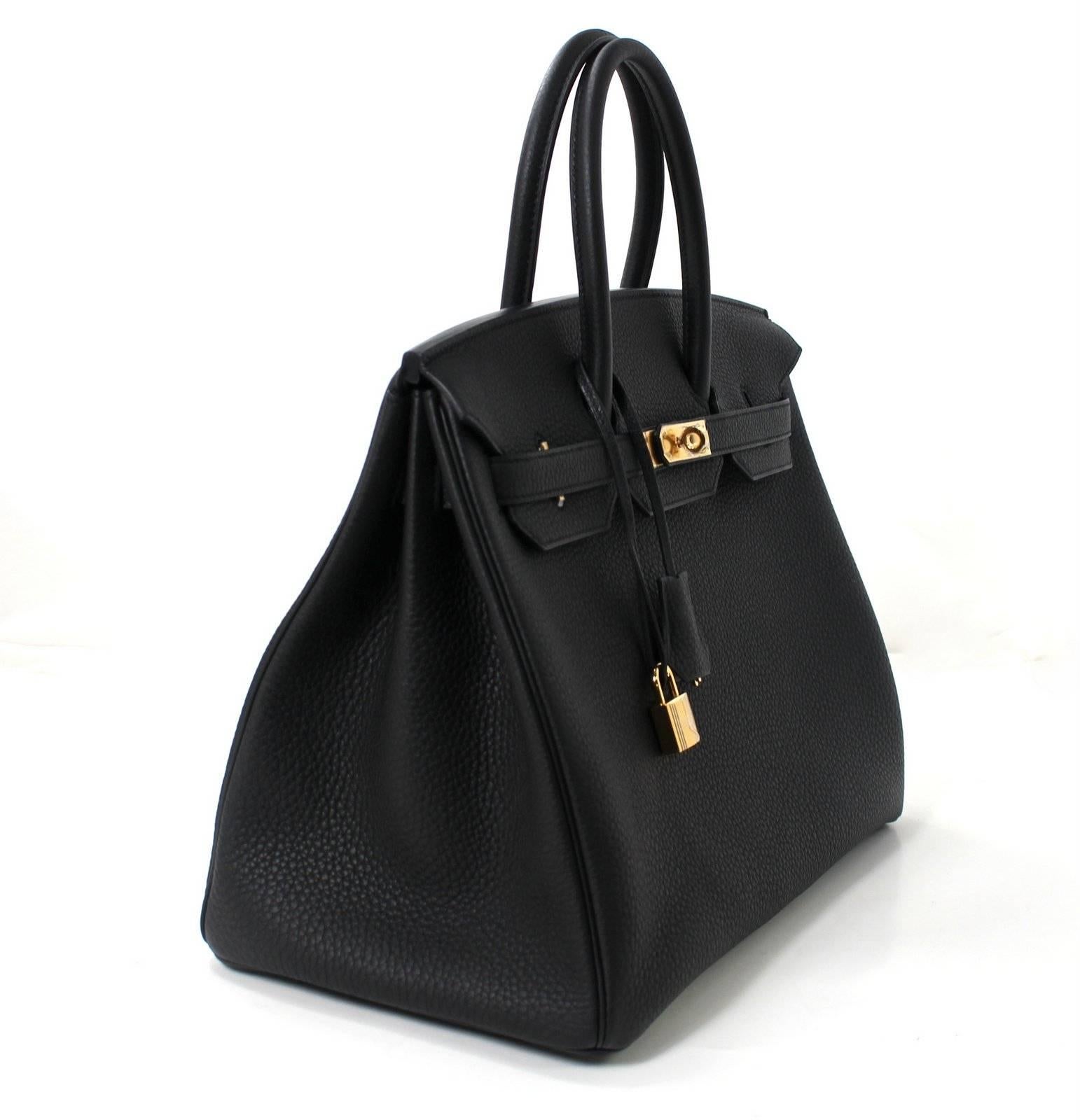Hermes Black Birkin Bag- 35 cm, Togo Leather with Gold Hardware In New Condition In New York City & Hamptons, NY