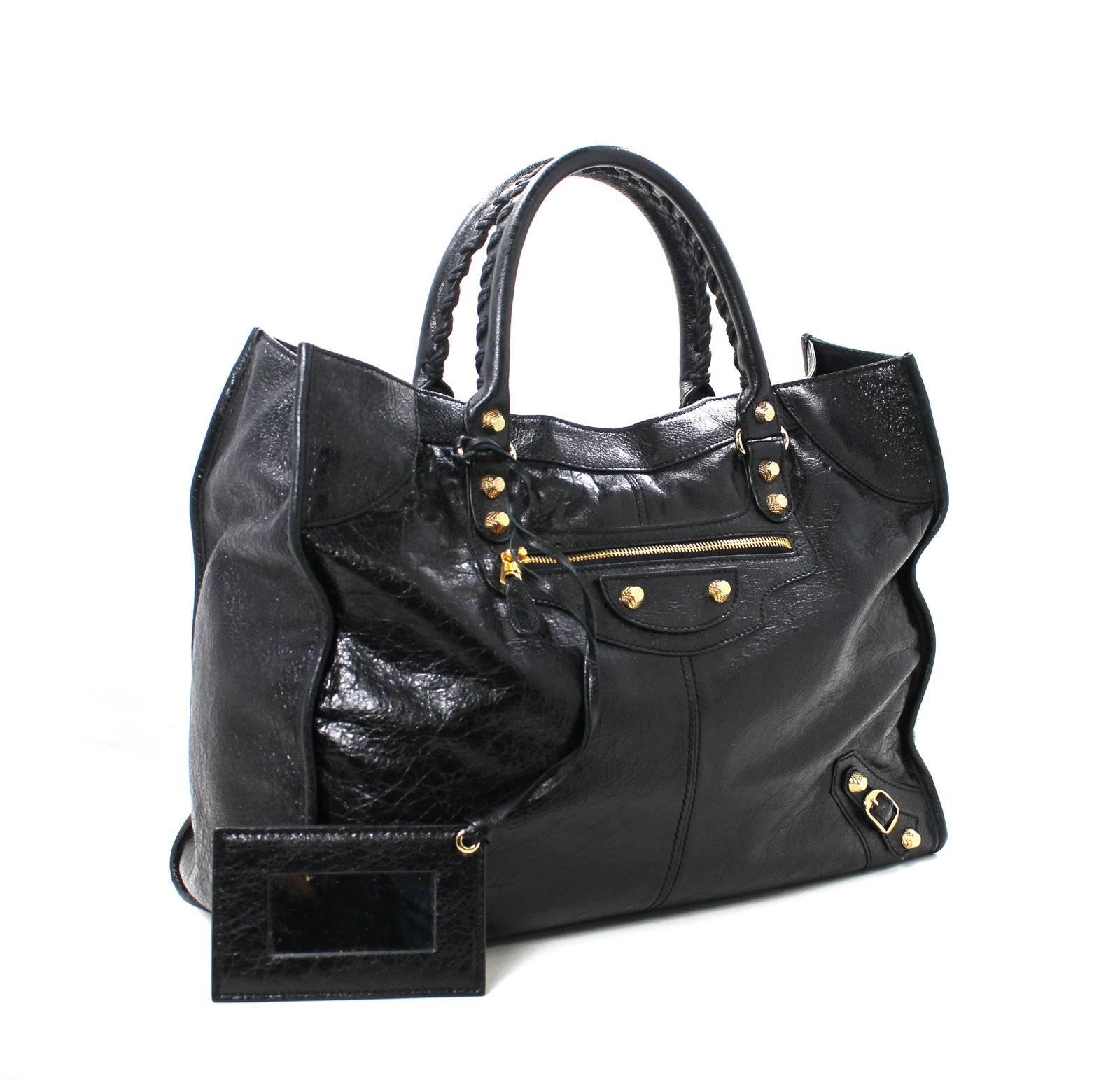 Balenciaga Black Wrinkled Lambskin Giant Monday Tote- GHW In New Condition In New York City & Hamptons, NY