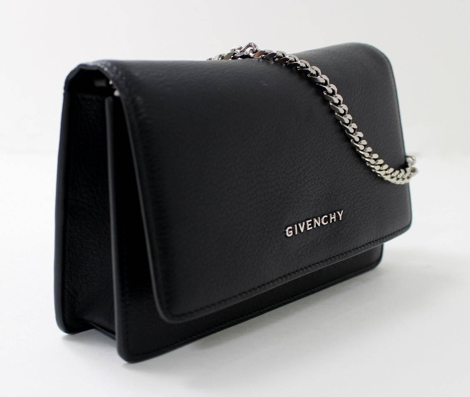Givenchy Black Goat Leather Pandora Chain Wallet Bag In New Condition In New York City & Hamptons, NY
