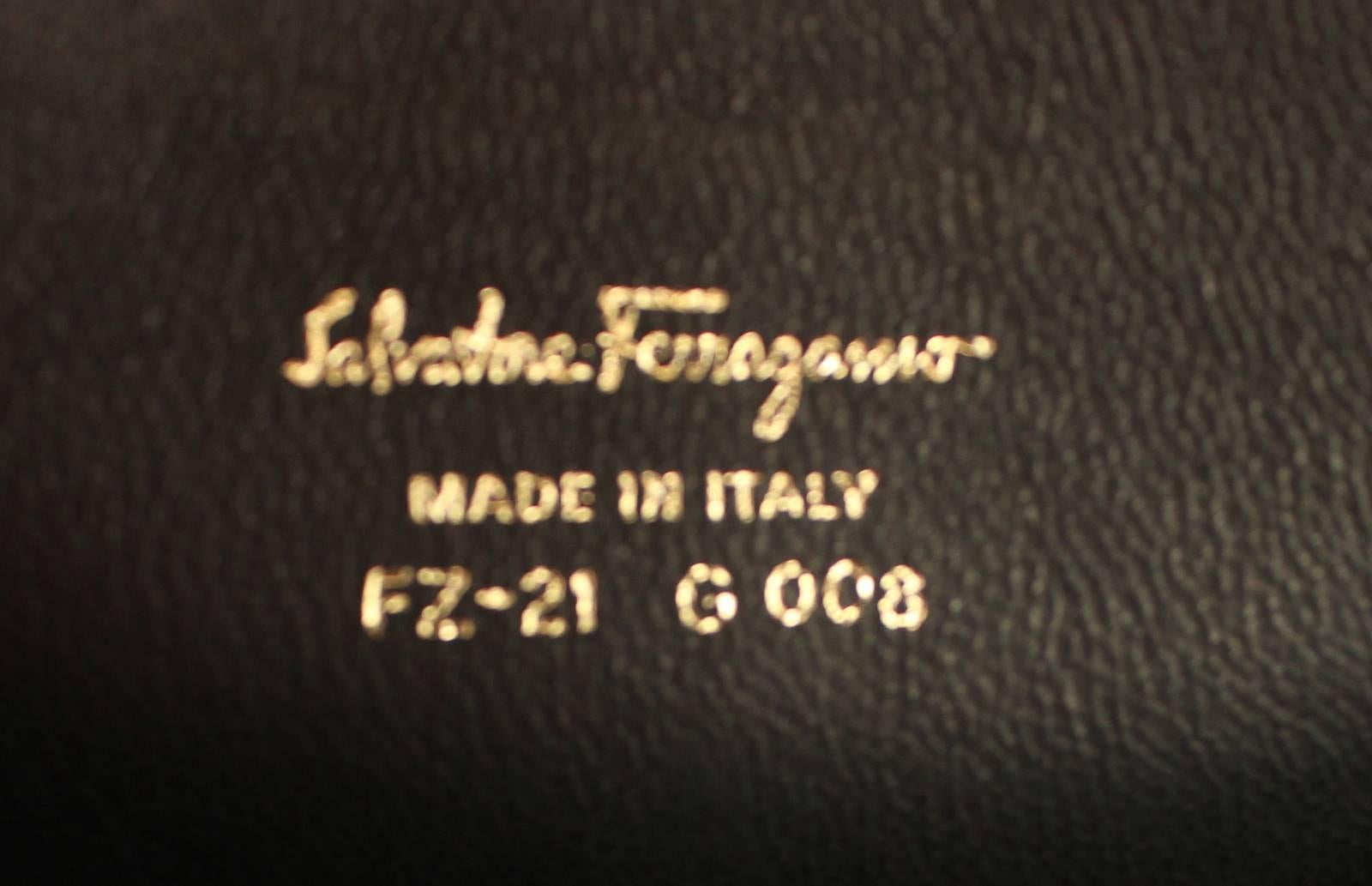 Salvatore Ferragamo Black Leather Leaf Motif Flap Bag- Fall 2016 For Sale 3