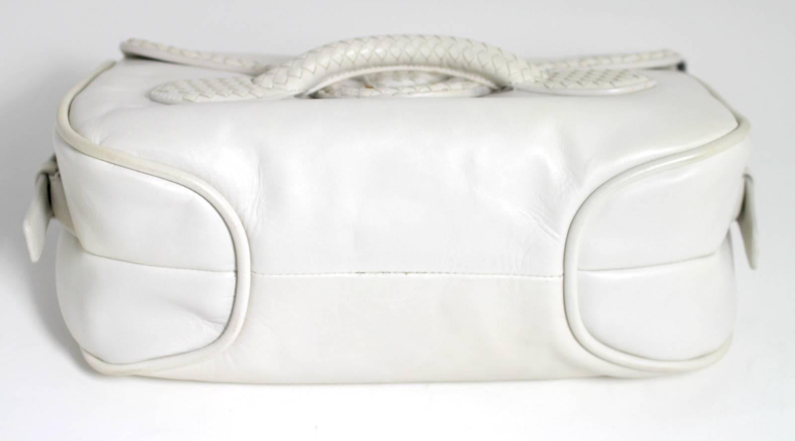 Bottega Veneta  White Leather Rialto Shoulder Bag- Mist color In Excellent Condition For Sale In New York City & Hamptons, NY