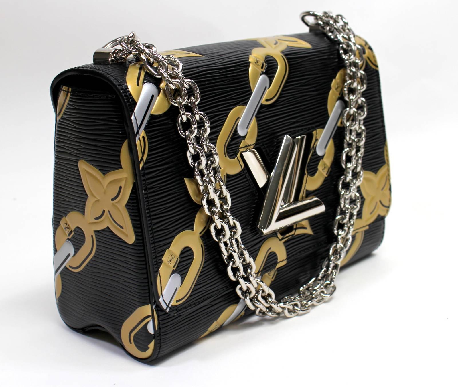 Louis Vuitton Chain Flower Epi Twist MM in Black Noir In New Condition In New York City & Hamptons, NY