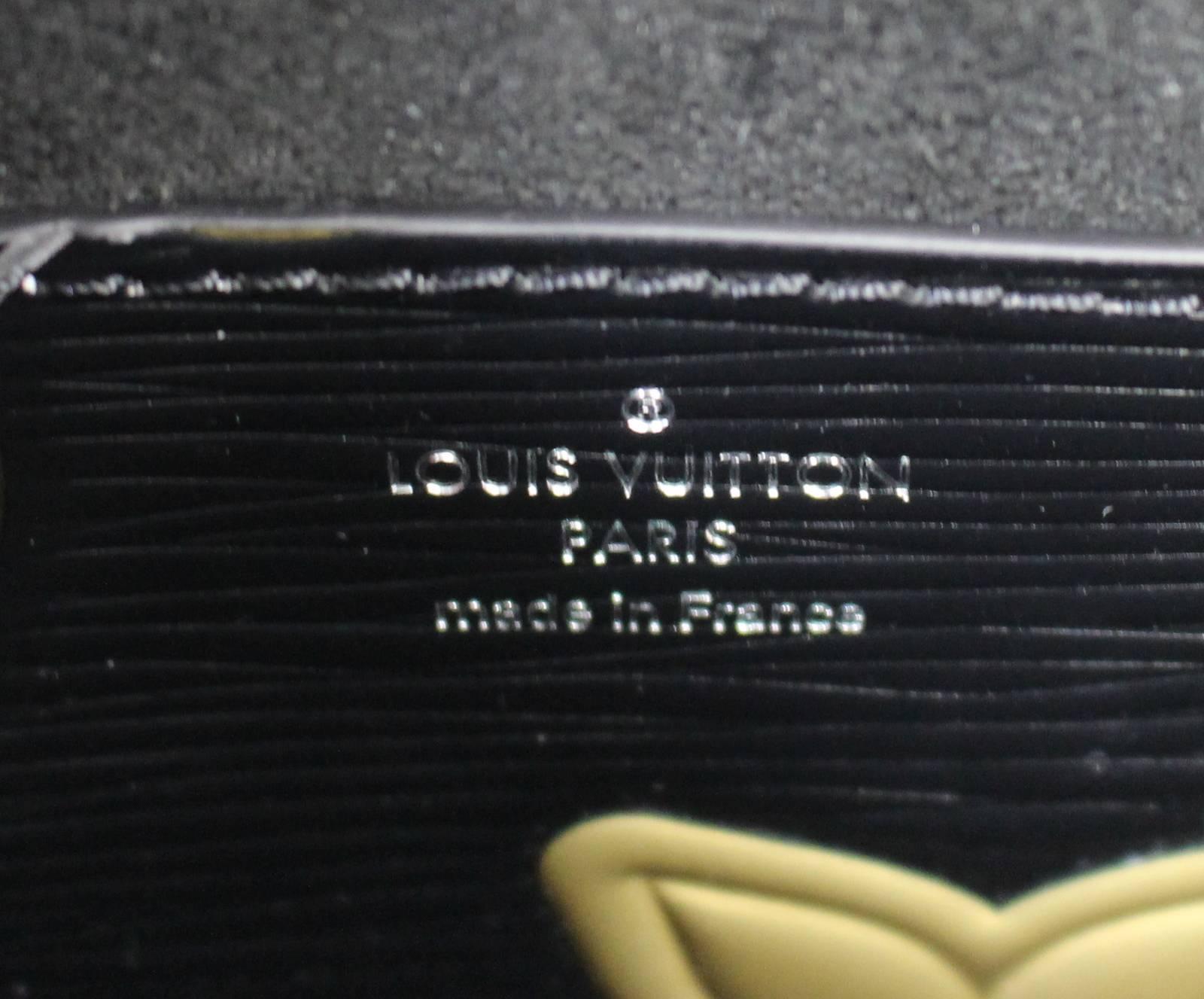 Louis Vuitton Chain Flower Epi Twist MM in Black Noir 4