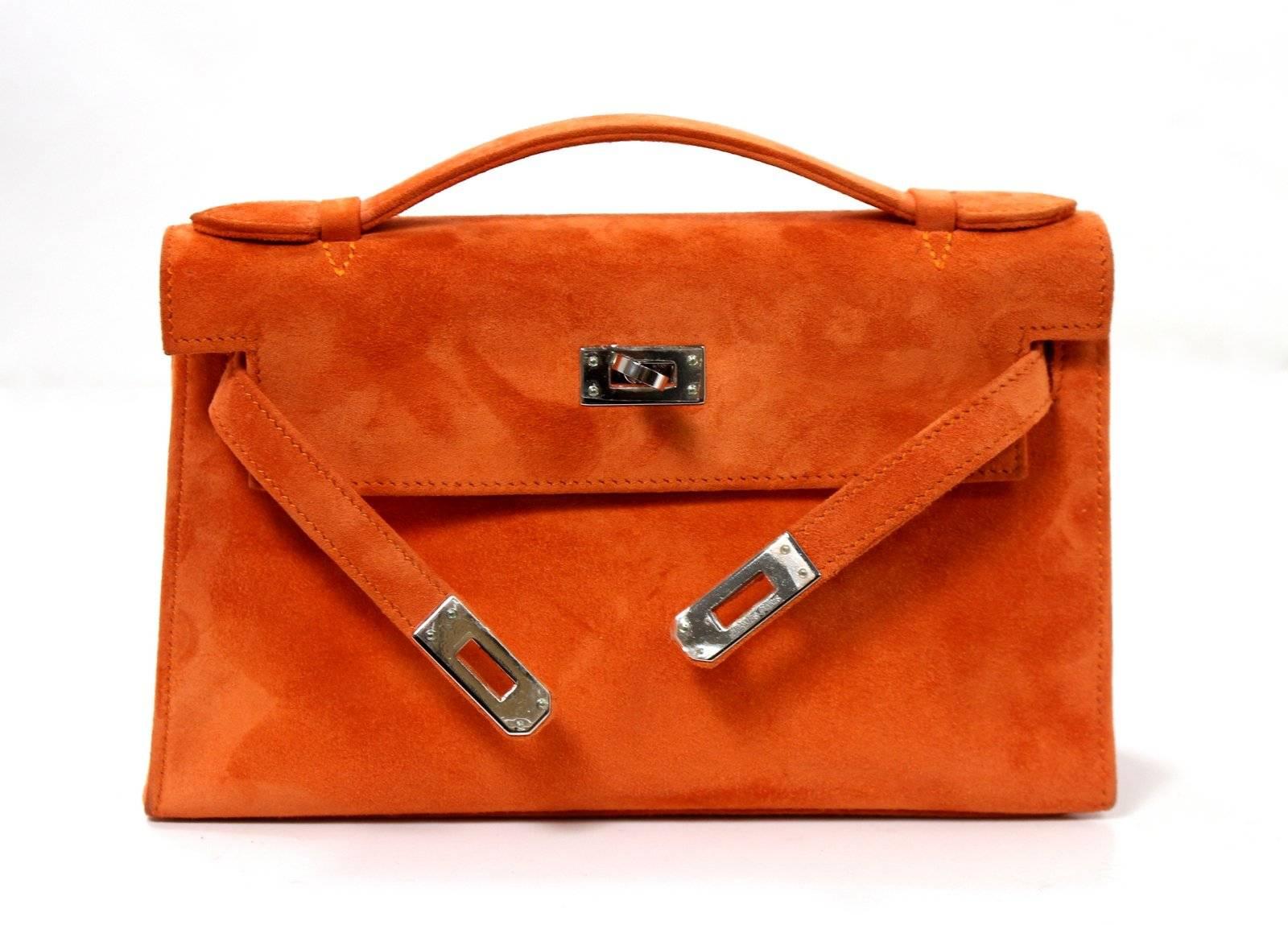 Hermès KP Orange Suede Kelly Pochette Clutch In Excellent Condition In New York City & Hamptons, NY