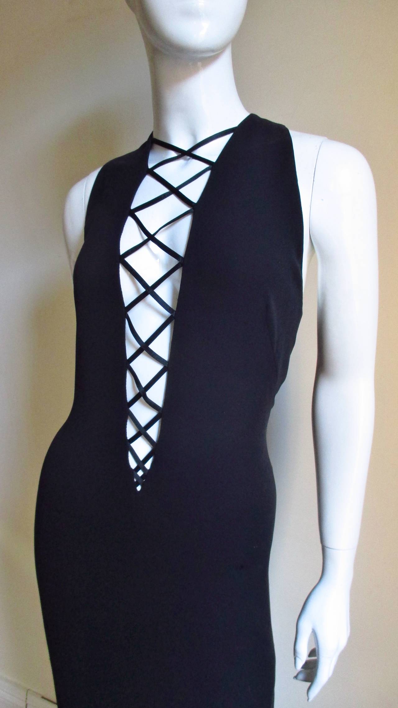 Gianni Versace Couture Vintage Plunge Gown In New Condition In Water Mill, NY