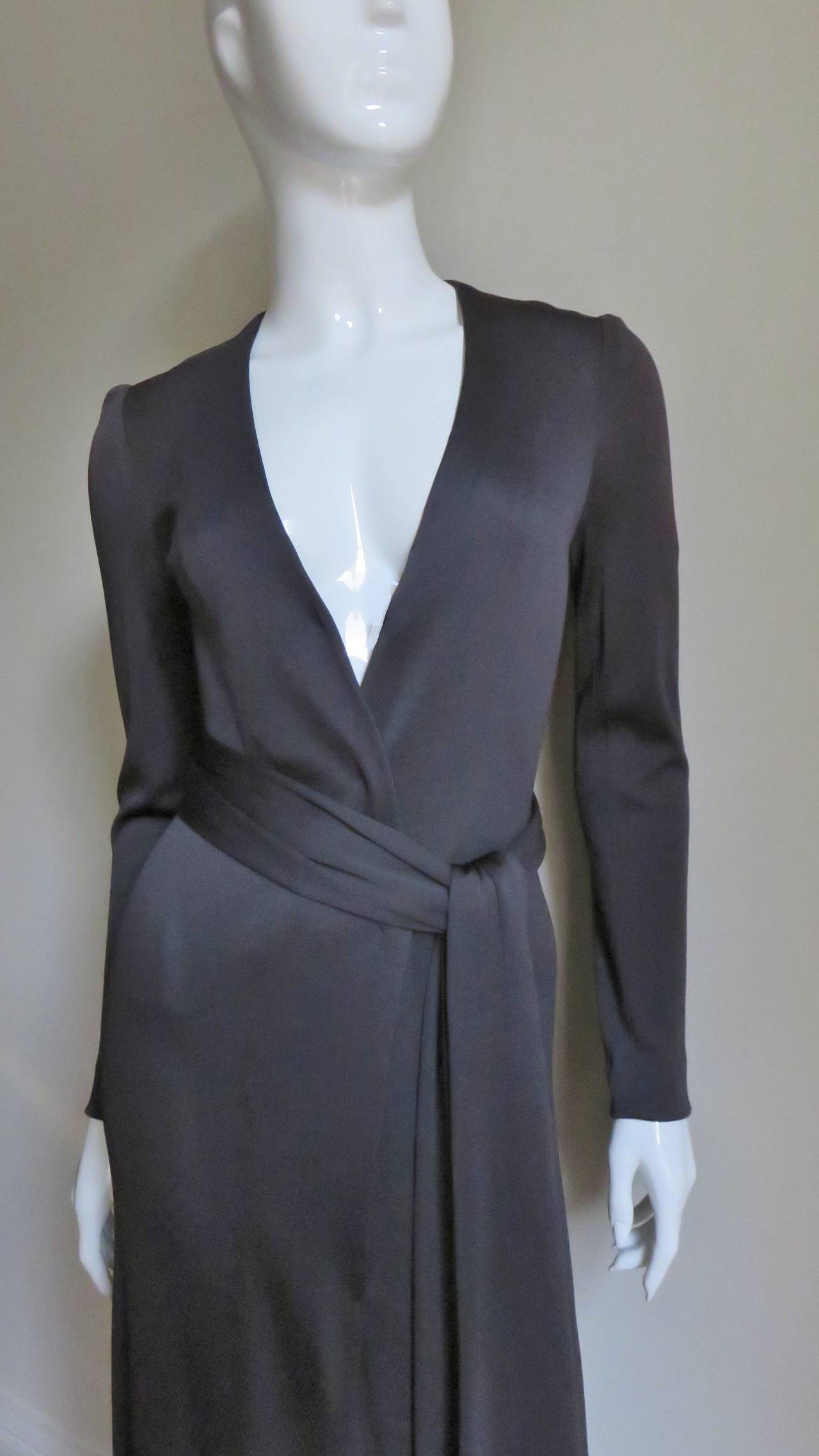 Women's 1970's Elegant Grey Halston Plunge Shirtwaist Maxi Dress
