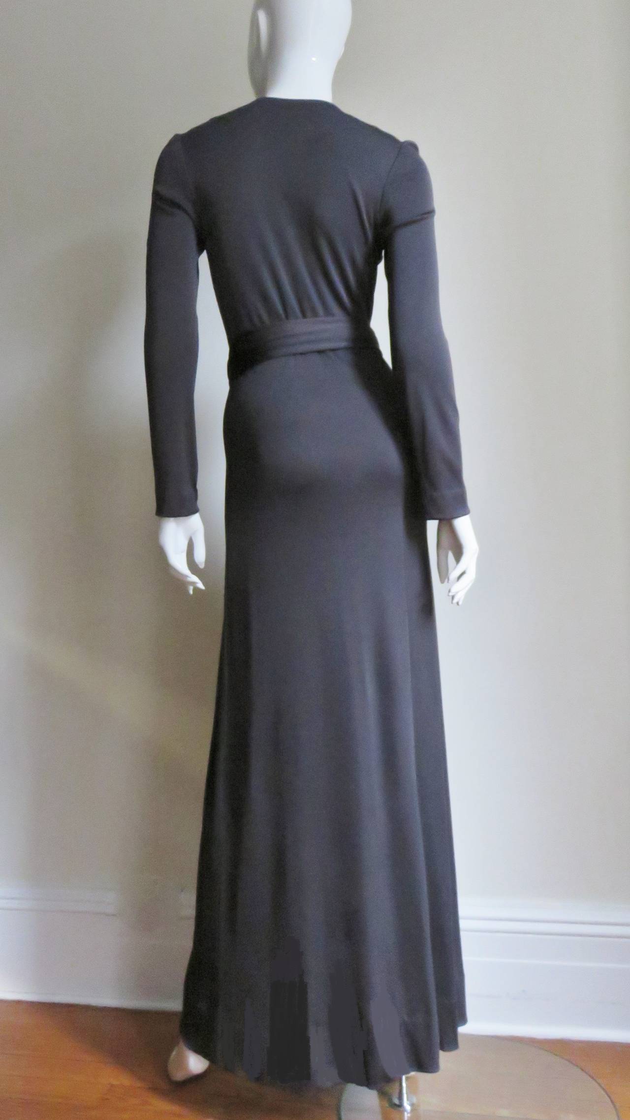 1970's Elegant Grey Halston Plunge Shirtwaist Maxi Dress 5