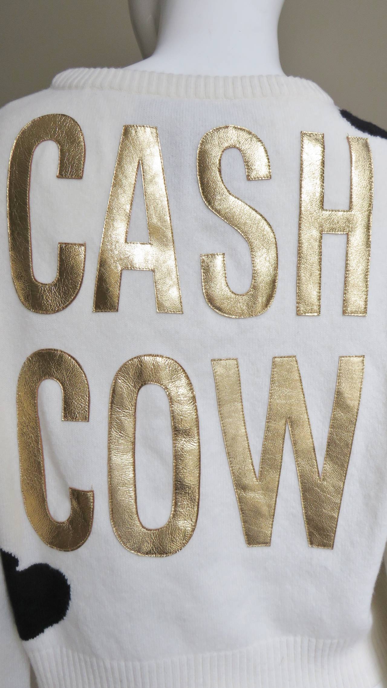 Moschino Couture ' Cash Cow ' Cashmere Sweater In Good Condition In Water Mill, NY