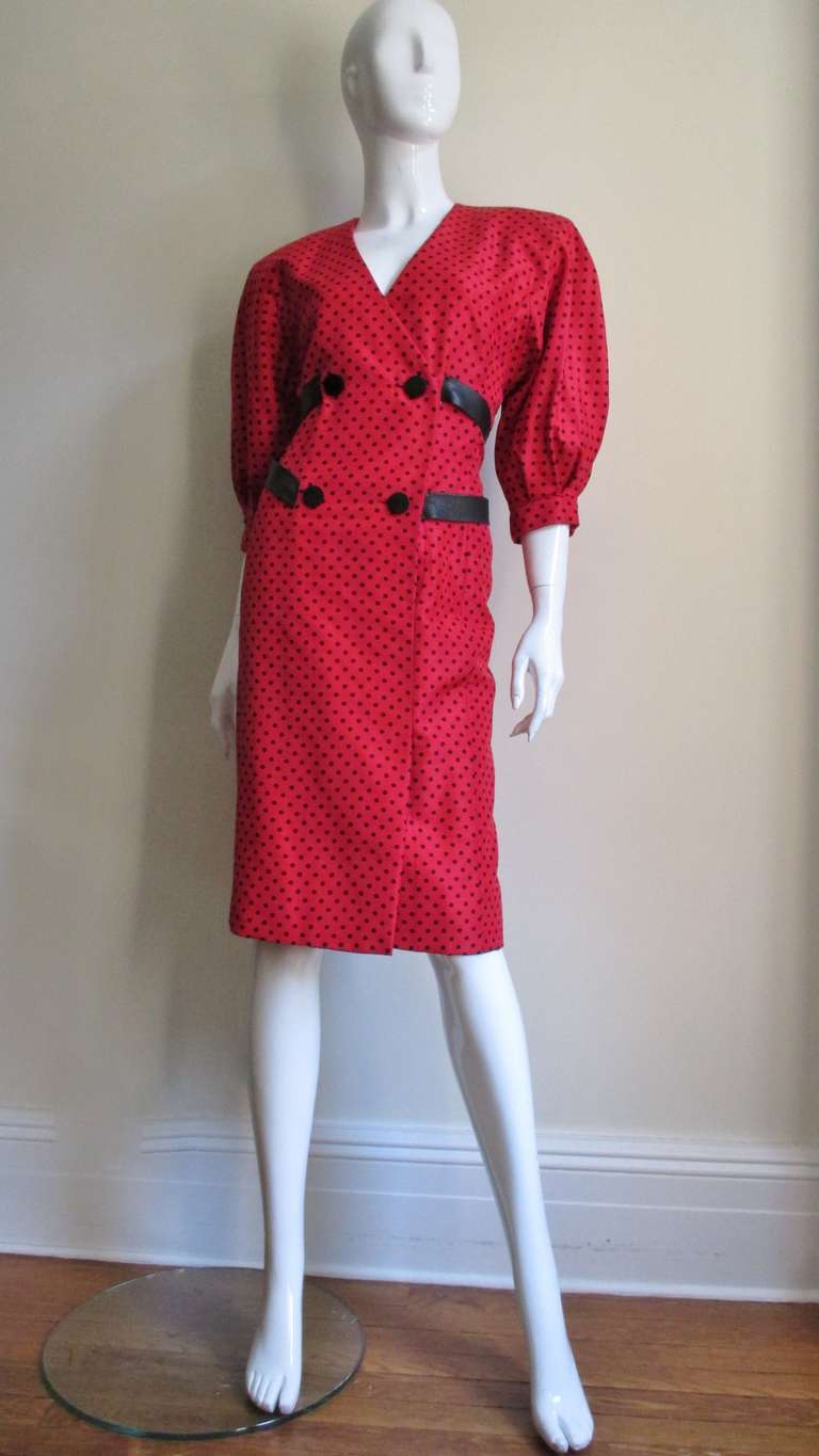 Robe en soie Jacqueline de Ribes avec bretelles en cuir des années 1980 en vente 2