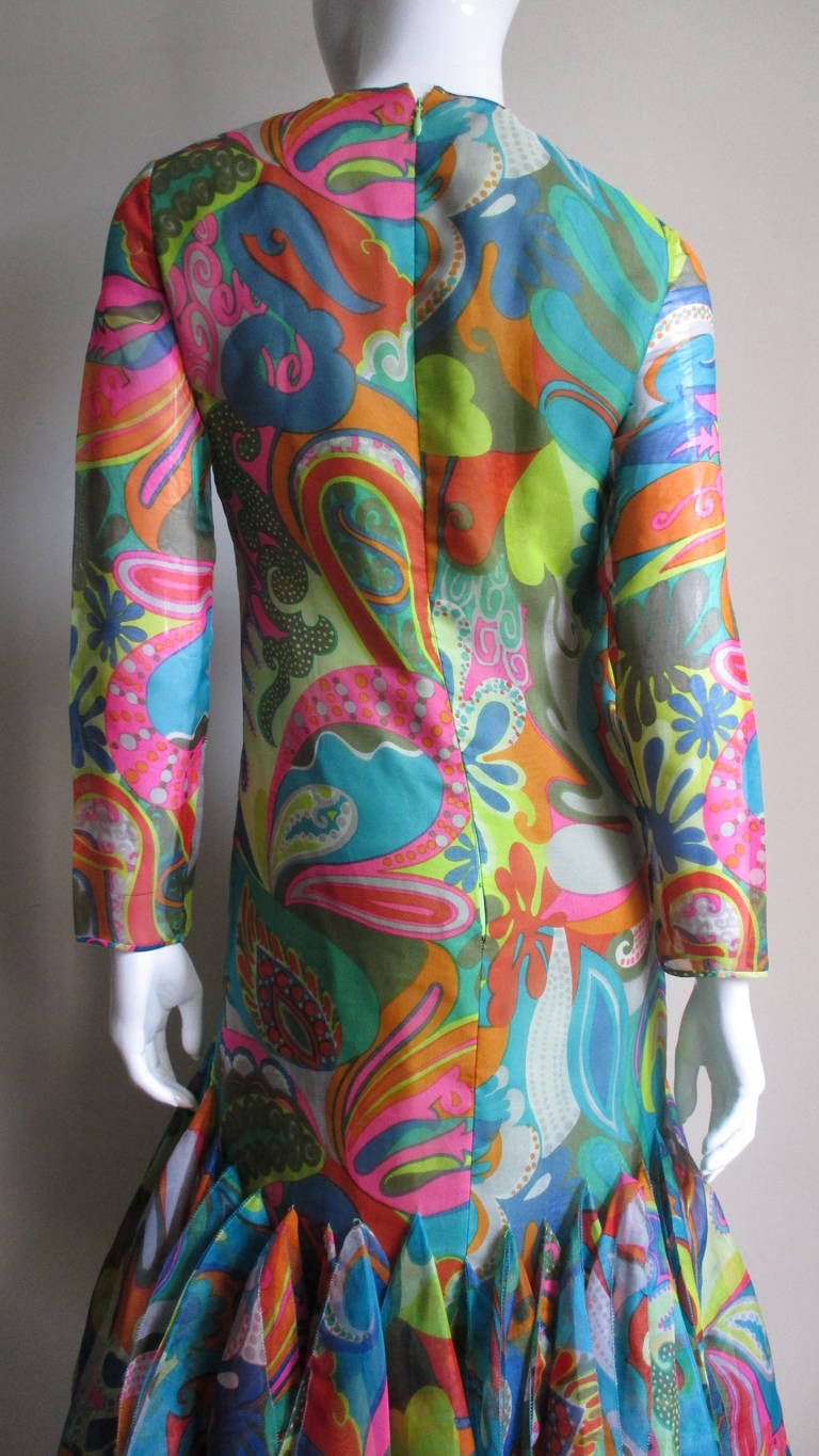 Incredible 1960s Pierre Cardin Psychedelic Orb Hem Dress 2