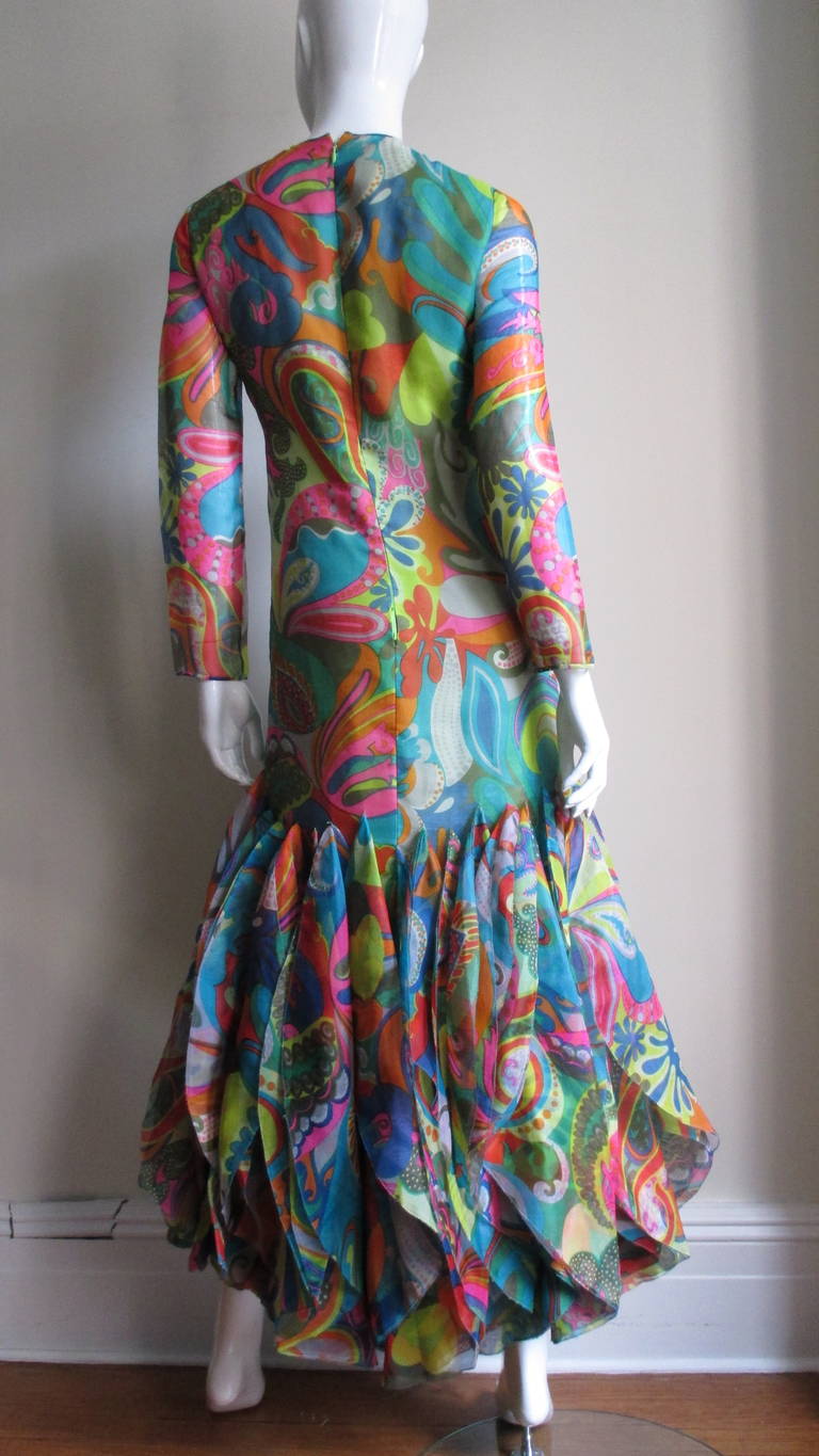 Incredible 1960s Pierre Cardin Psychedelic Orb Hem Dress 4