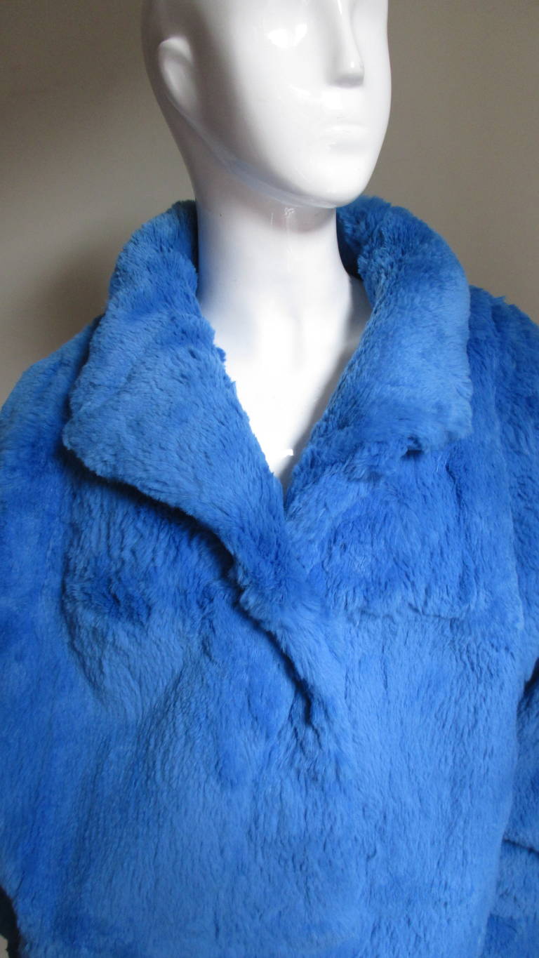 Electric Blue Fur Jacket In New Condition In Water Mill, NY