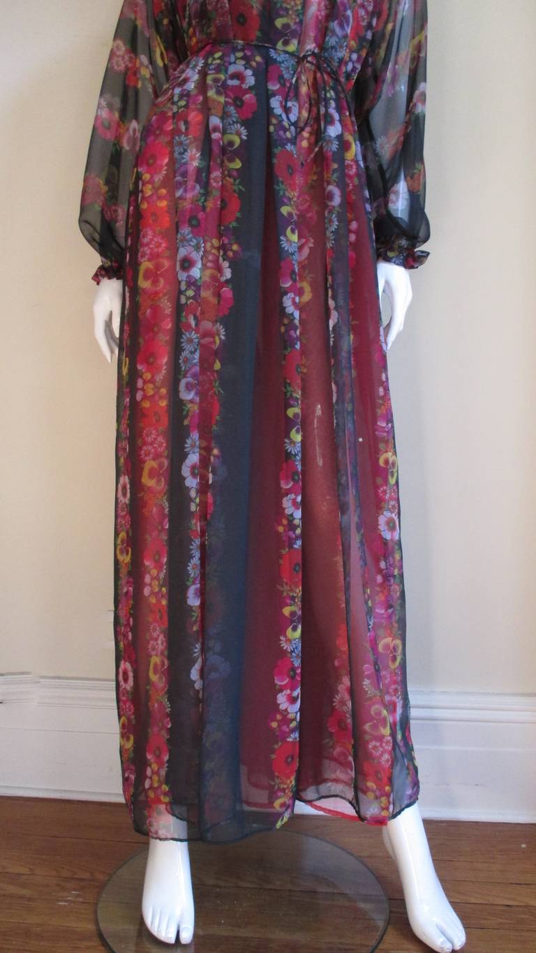 Robe longue en soie Giorgio Sant'Angelo des années 1970 Pour femmes en vente