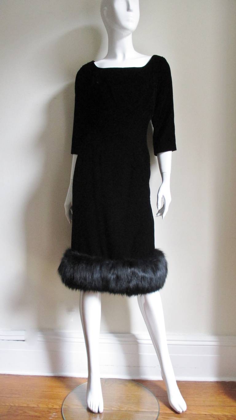 Suzy Perette 1950s Silk Velvet Fox Fur Trim Dress  For Sale 2