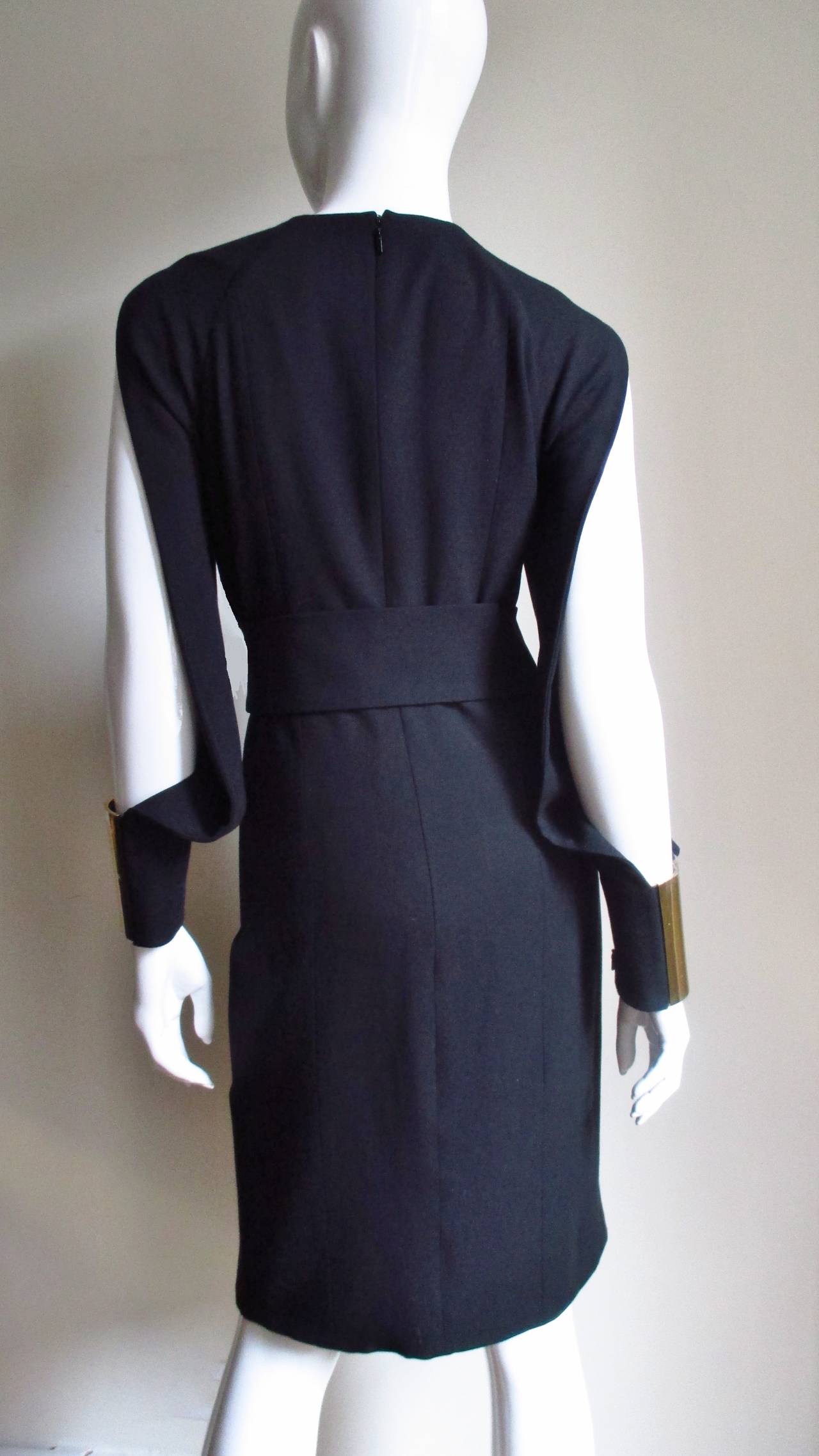 Gucci Split Sleeves Bracelet Cuff Silk Dress In New Condition In Water Mill, NY