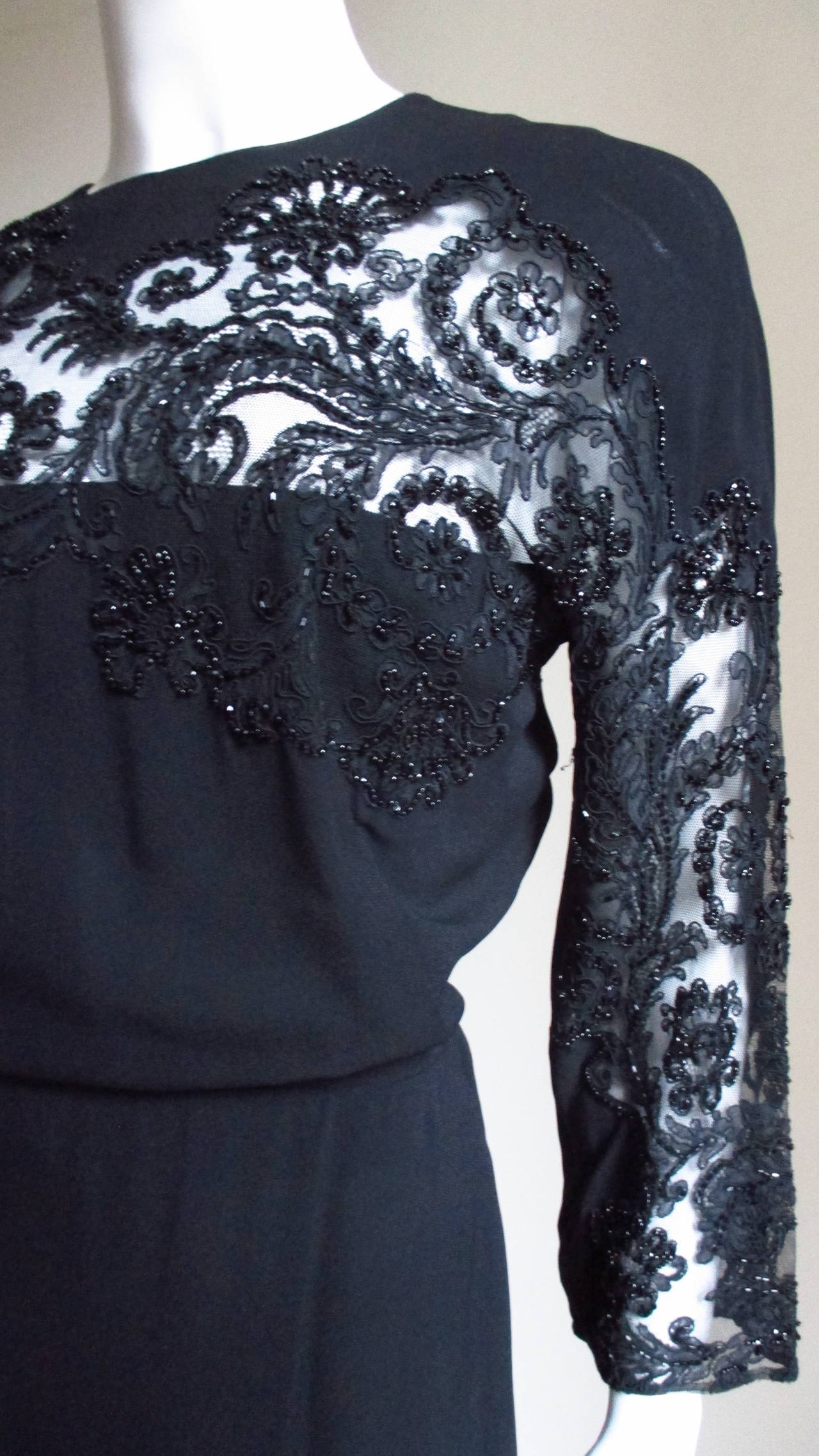 Eisenberg - Robe d'origine avec empiècement en dentelle perlée, années 1940 Pour femmes en vente
