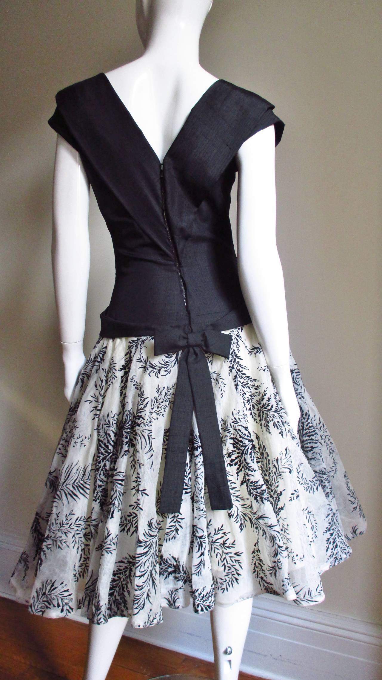 1950's Werle Full Skirt Silk Dress For Sale at 1stDibs