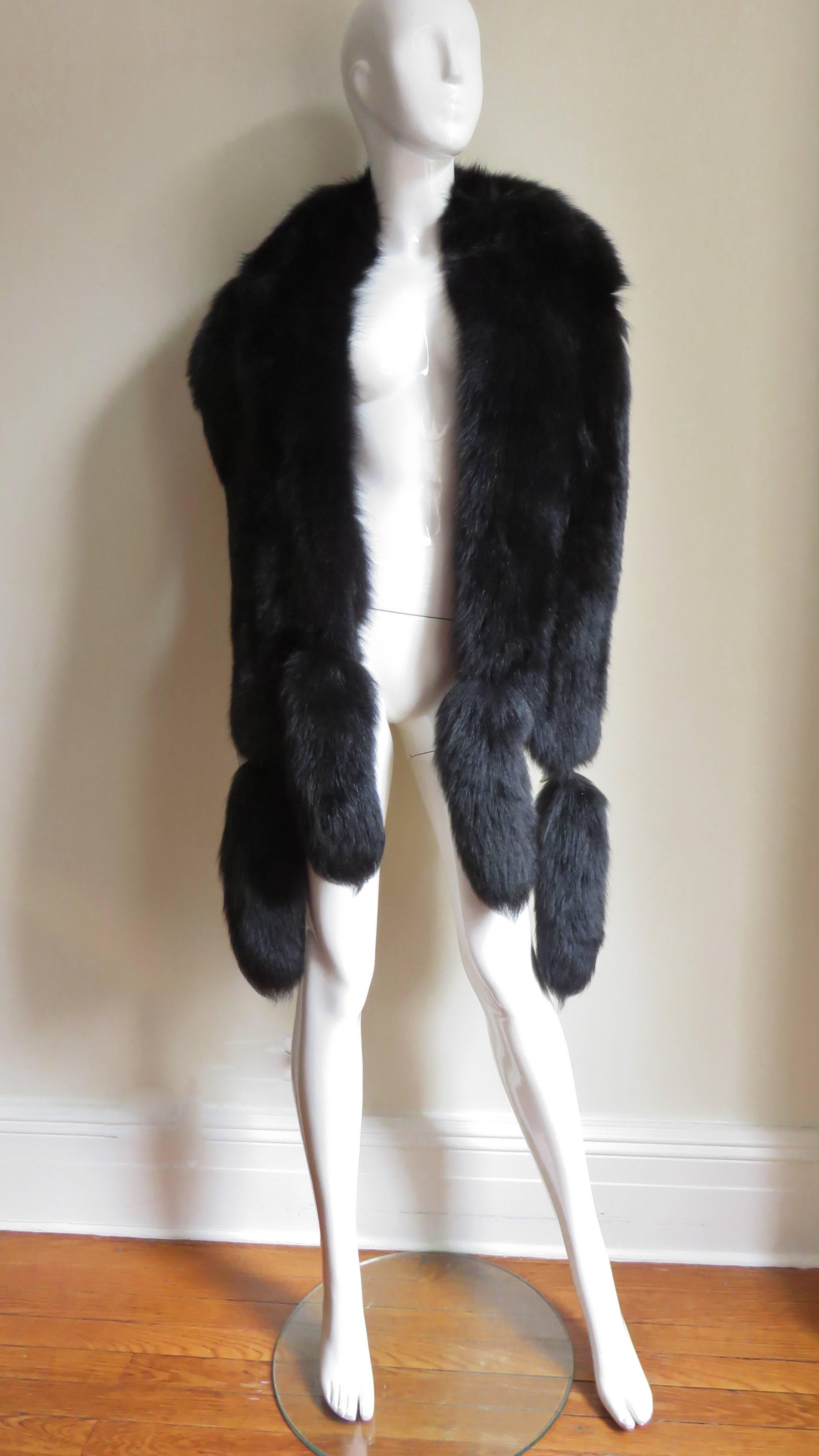 Black 1970s Luxurious Full Length Oscar de la Renta Fox Fur Stole/Wrap