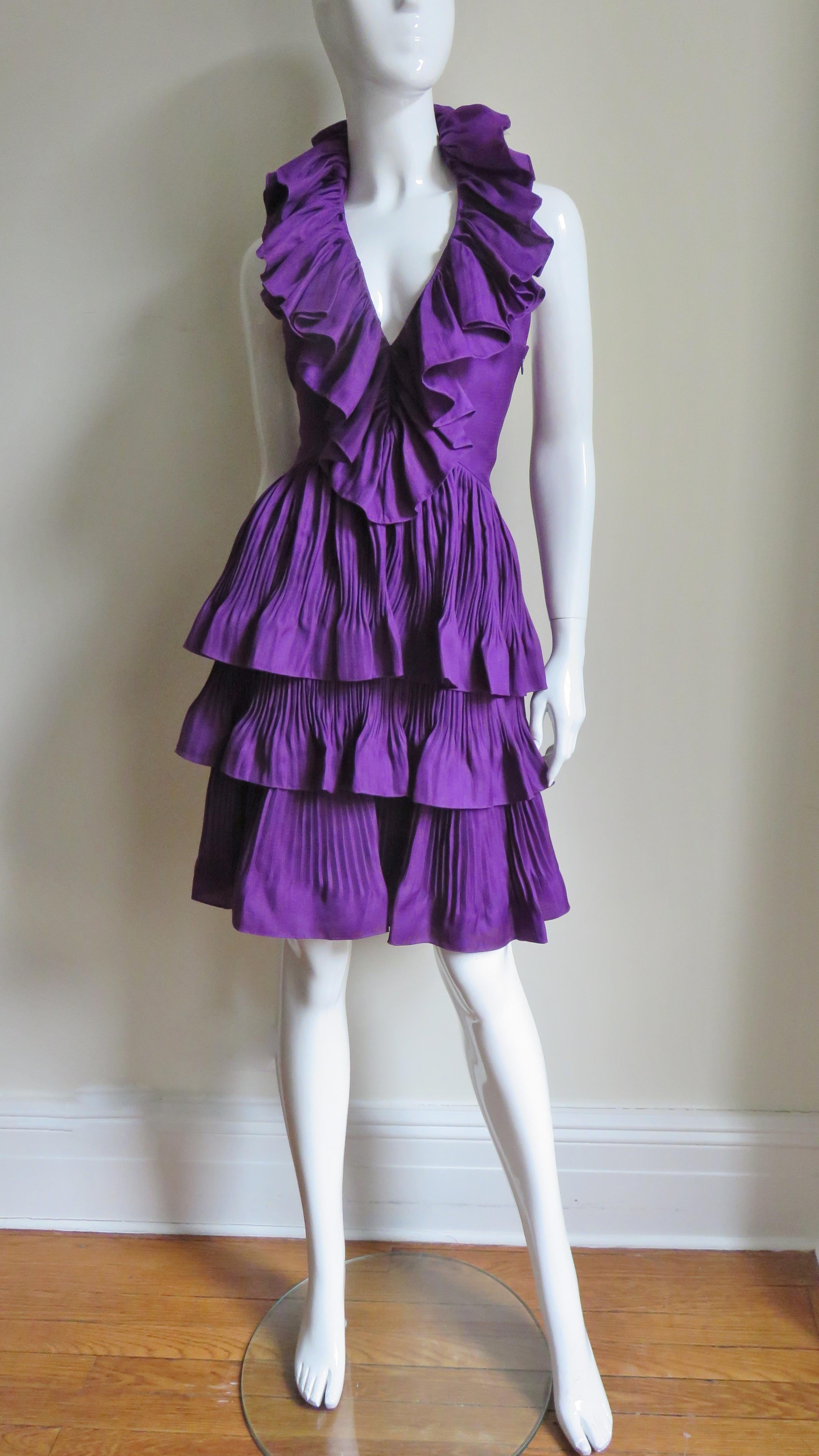 John Galliano for Christian Dior 2009 Plunge Silk Halter Dress In Excellent Condition In Water Mill, NY