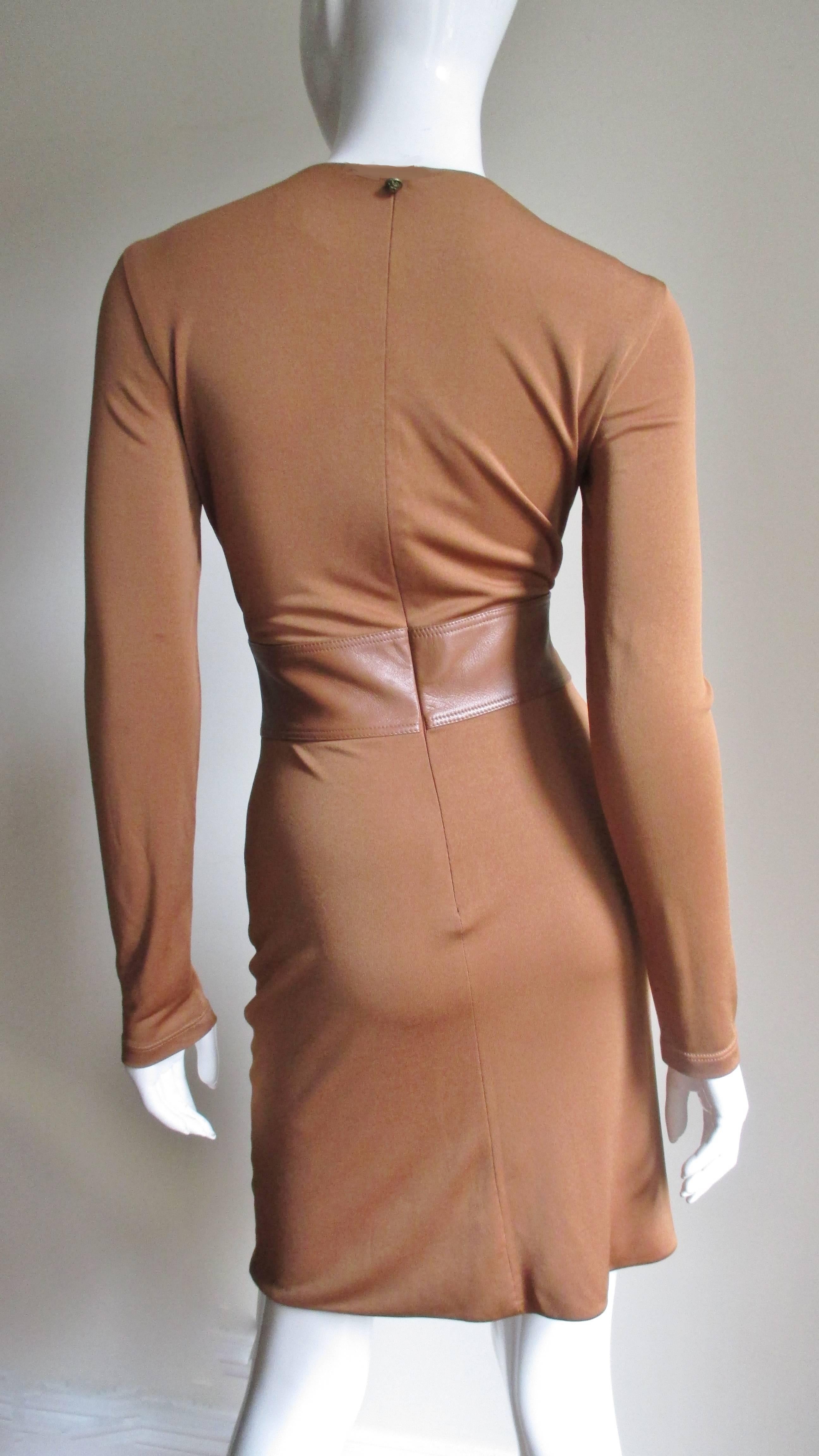 Women's Gianni Versace Silk Jersey Dress with Leather Waist A/W 2001 For Sale