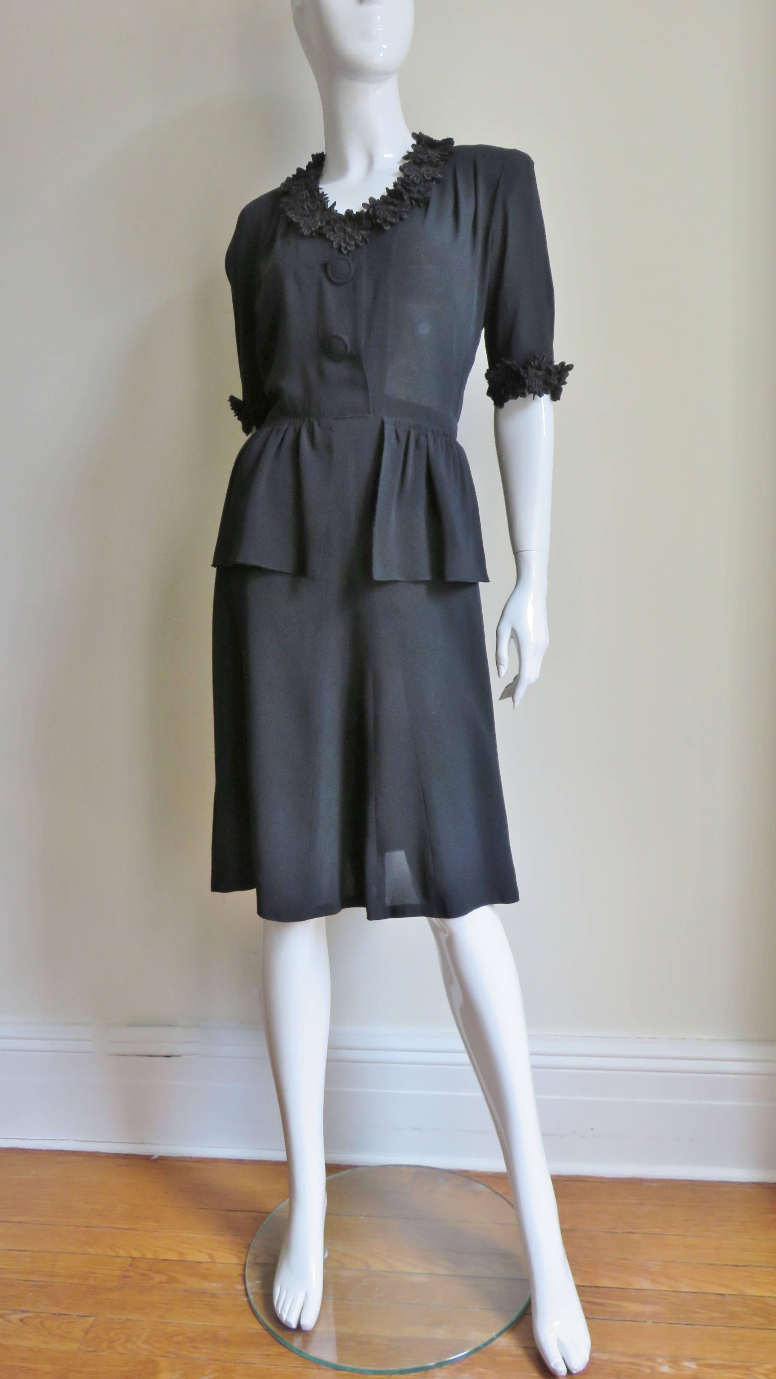 1940s Silk Dress with Applique Flowers For Sale 3