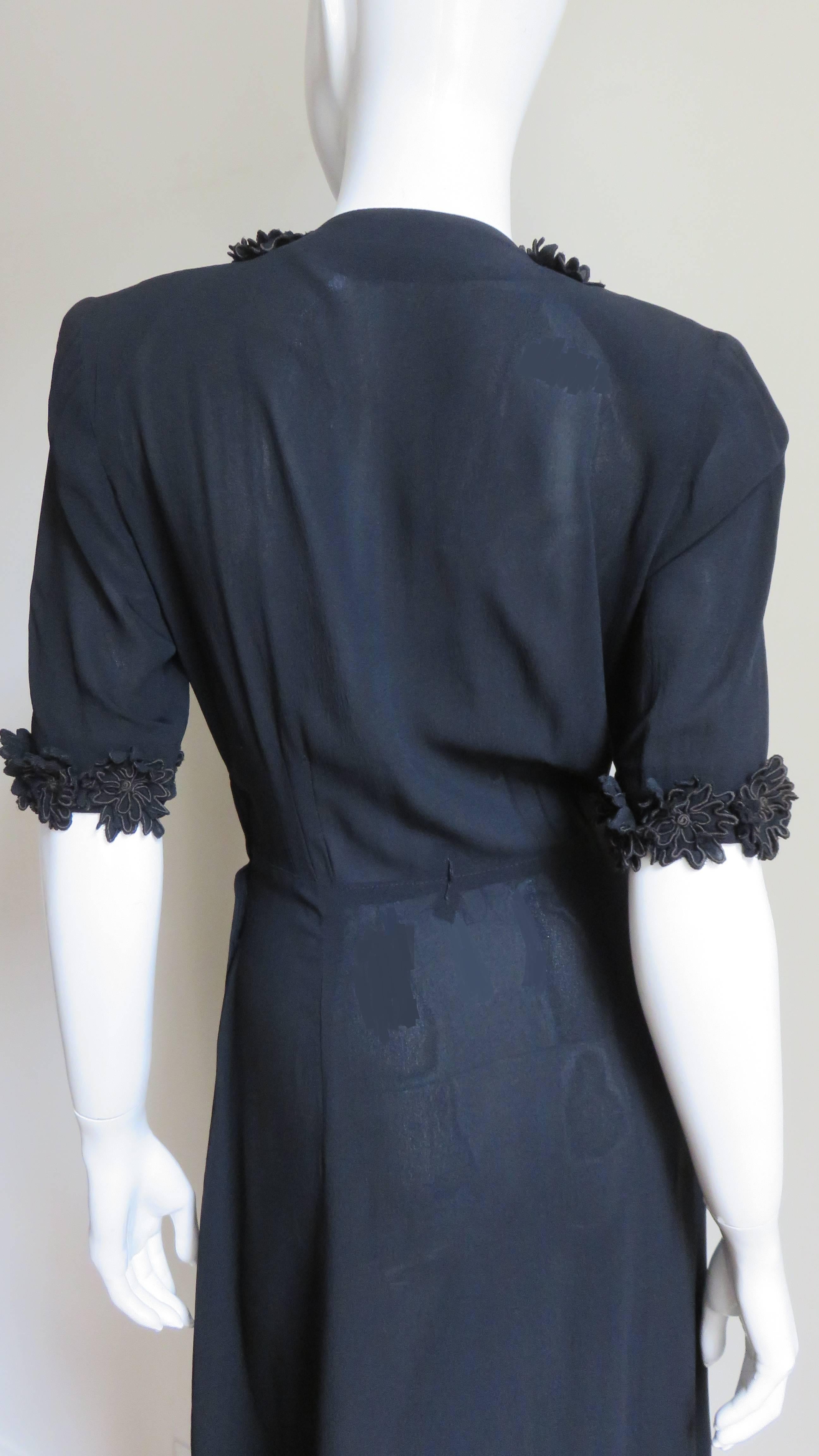 1940s Silk Dress with Applique Flowers For Sale 5